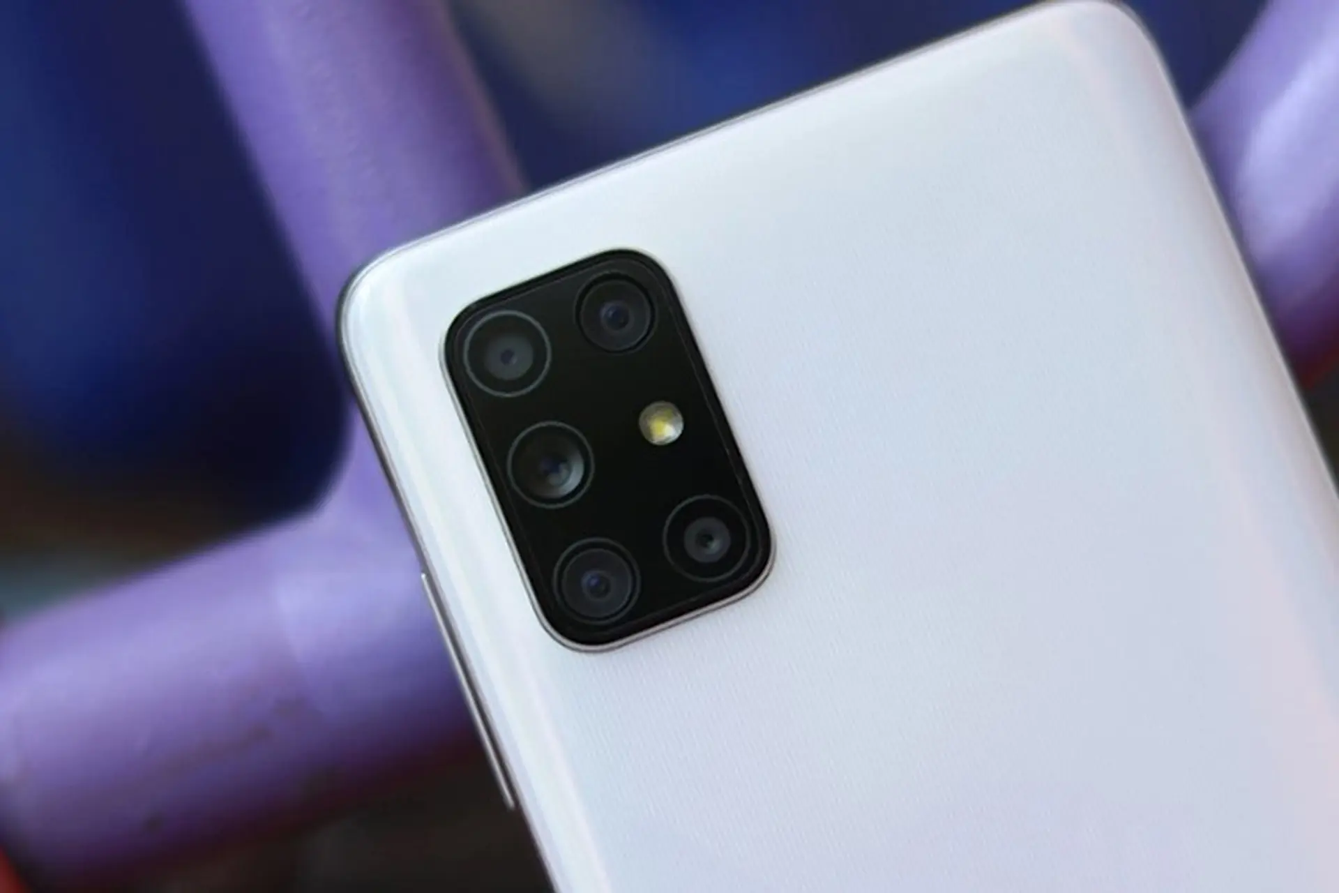 Samsung Galaxy A72 4G sẽ ra mắt với pin 5.000mAh và sạc nhanh 25W