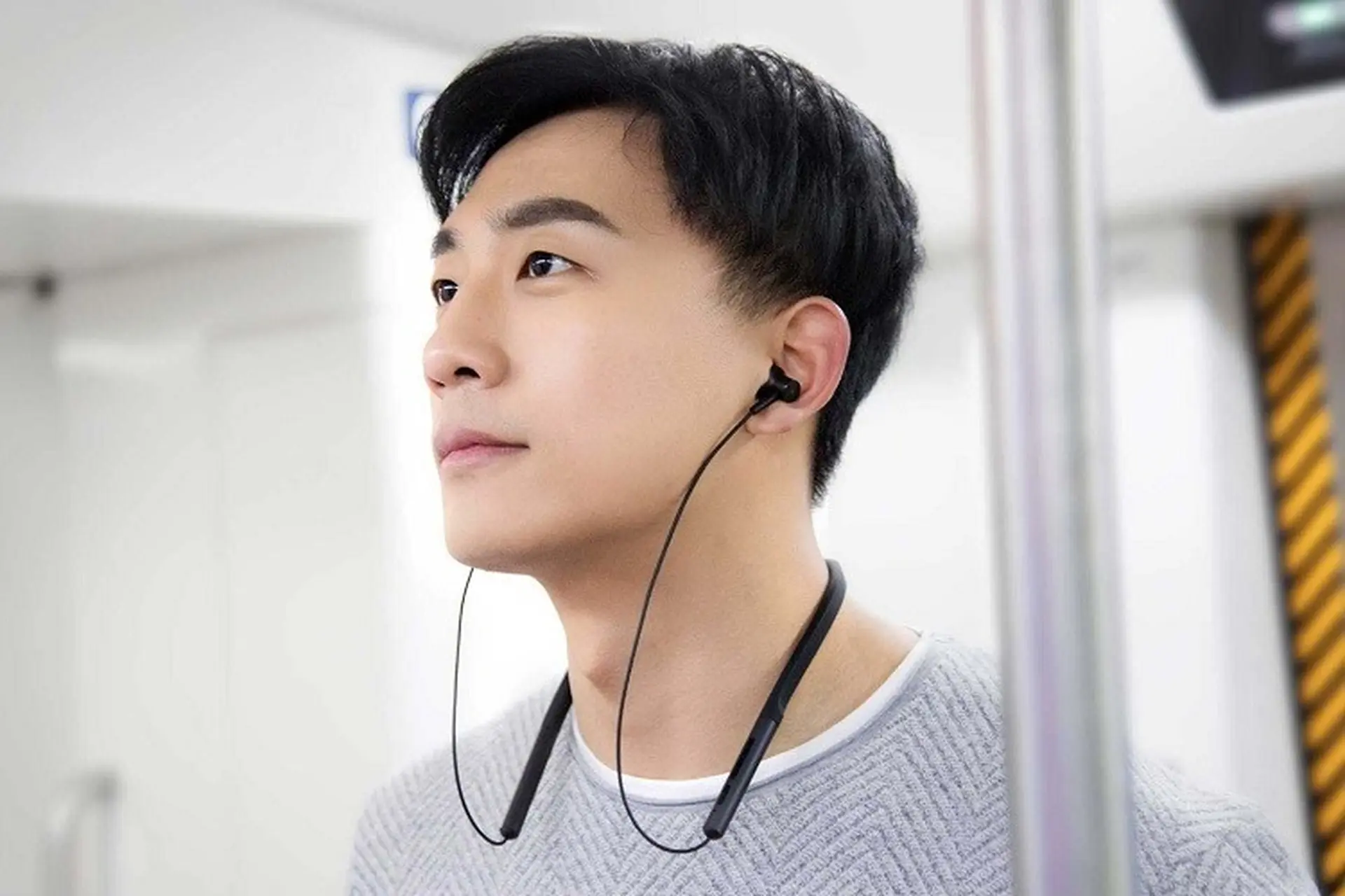Tai nghe neckband là gì? Top 5 tai nghe neckband giá rẻ tốt nhất 2021