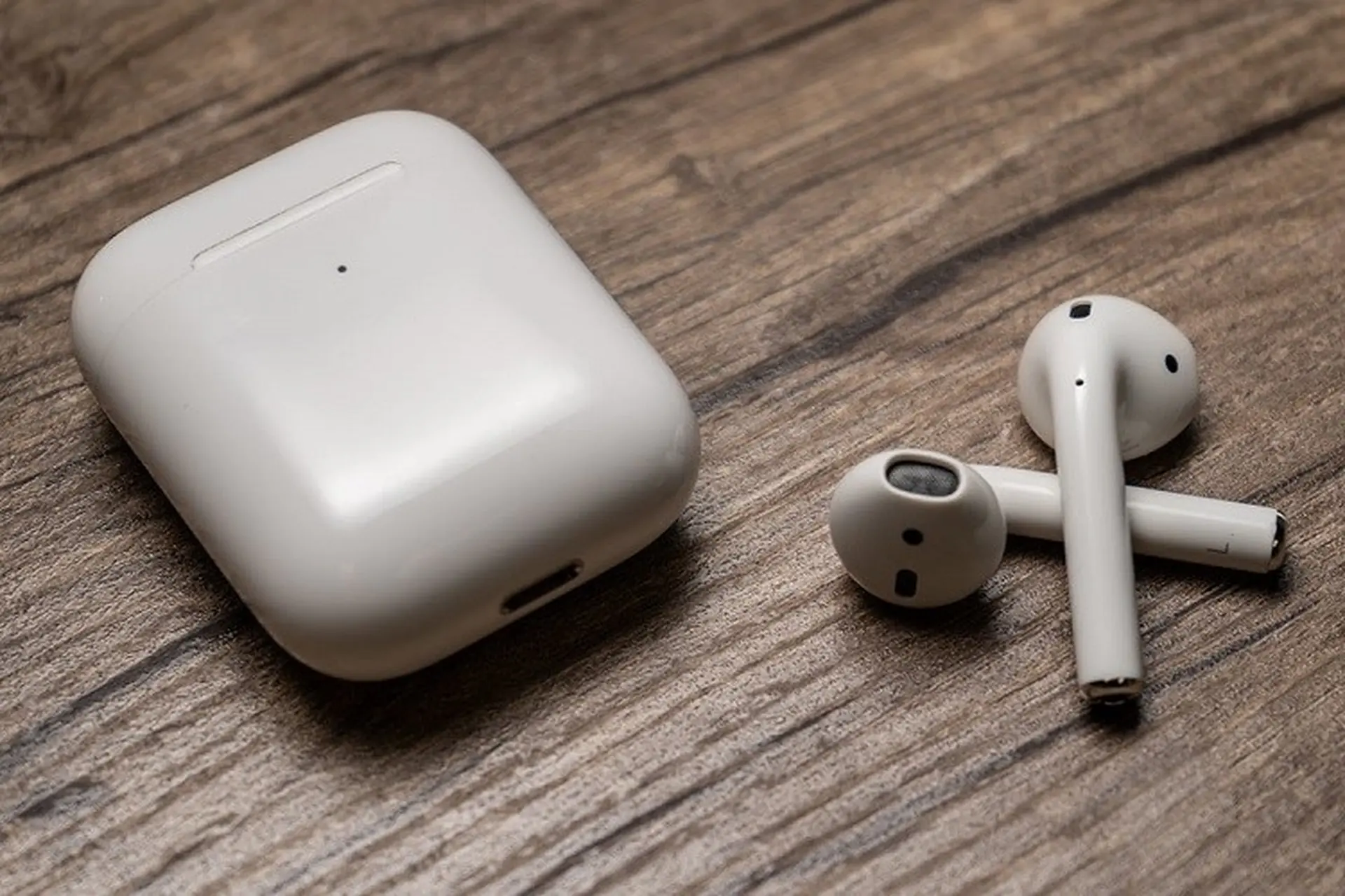 Tai nghe Earbuds là gì? Top 5 tai nghe Earbuds đáng mua nhất hiện nay