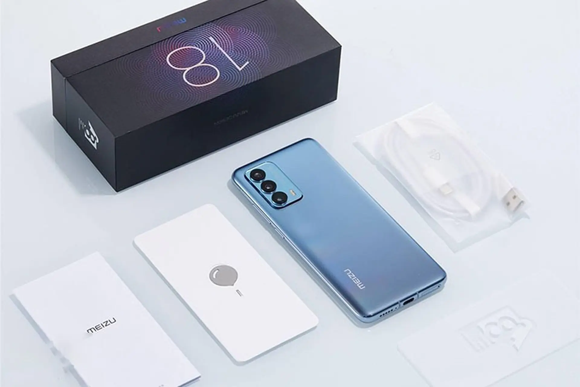Trên tay Meizu 18: Cấu hình "miễn chê" nhưng giá lại rất phải chăng