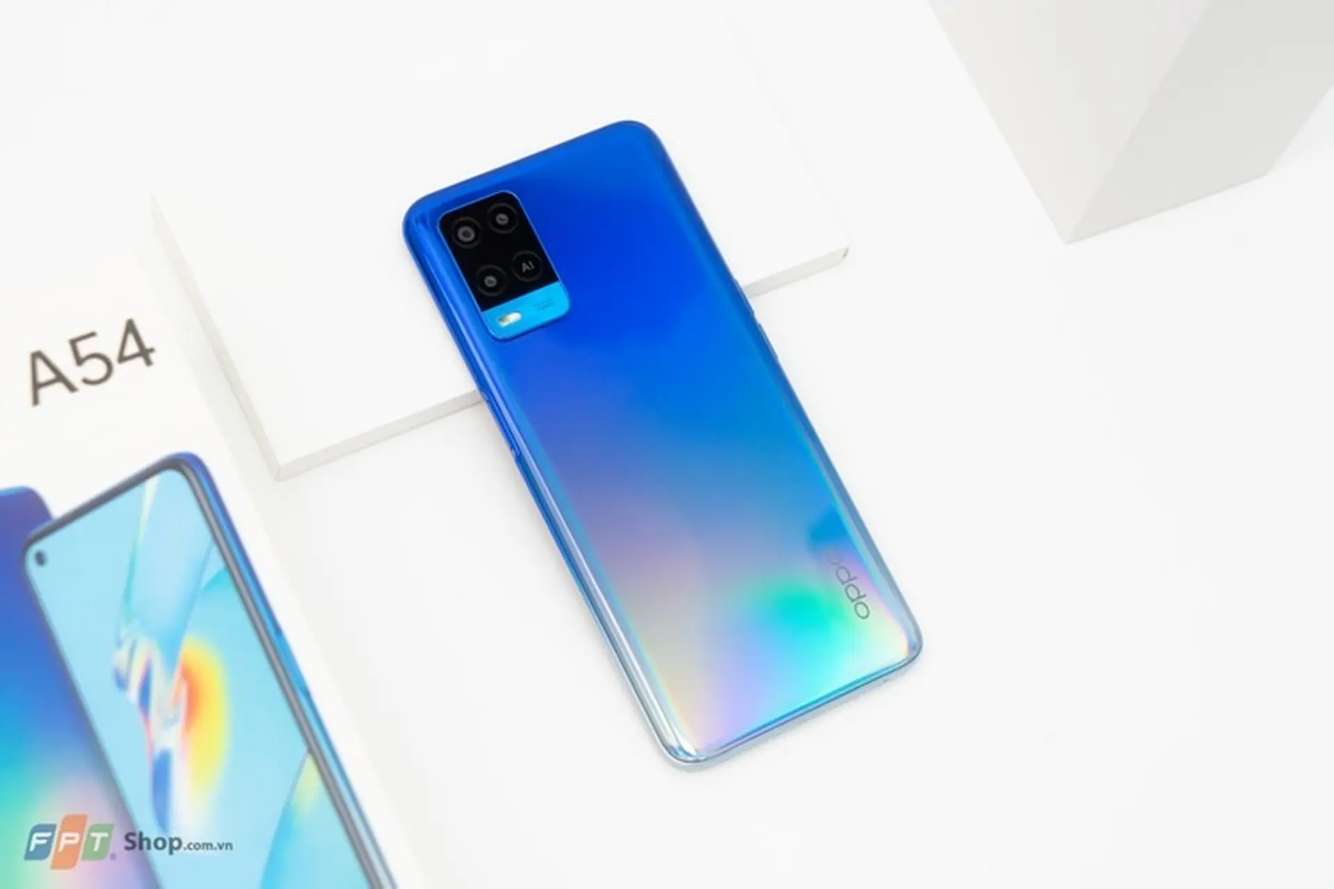 Trong tay khoảng 4 triệu hơn, có nên mua OPPO A54 không?
