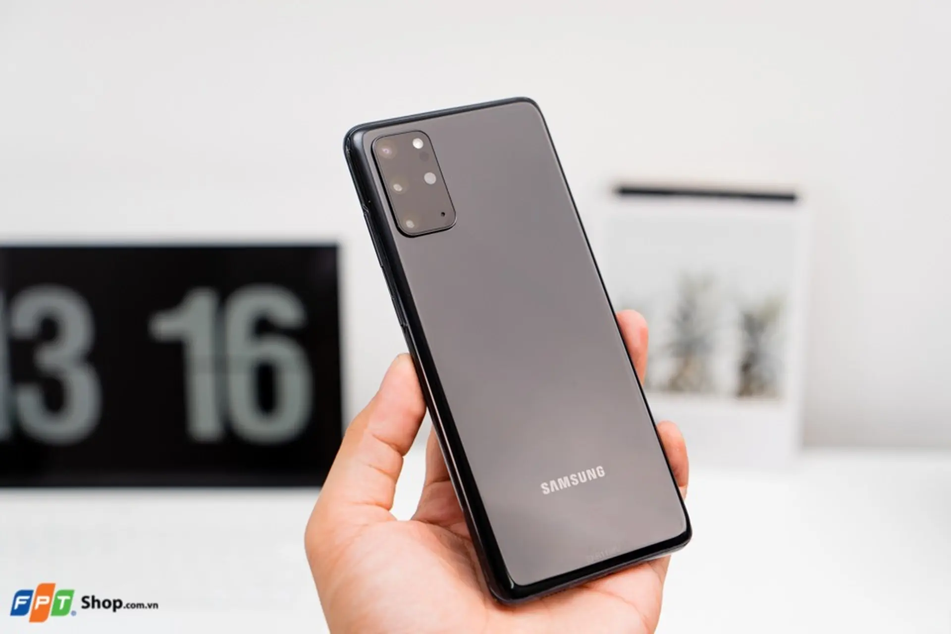 Thời điểm hiện tại, Samsung Galaxy S20+ còn đáng mua?