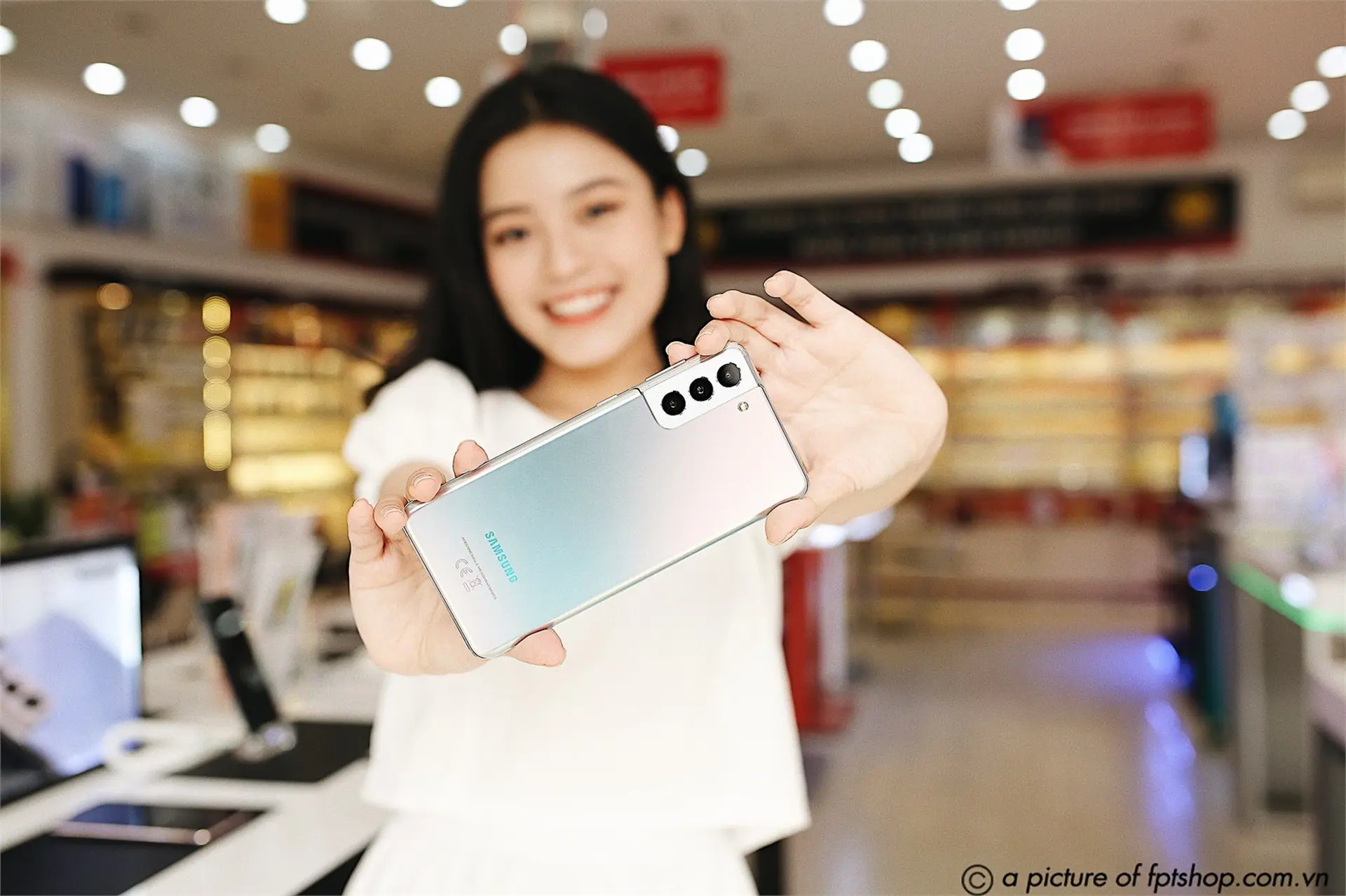 FPT Shop mách bạn cách nhận ưu đãi giảm 3 triệu đồng khi mua Galaxy S21+ | S21 Ultra 256GB