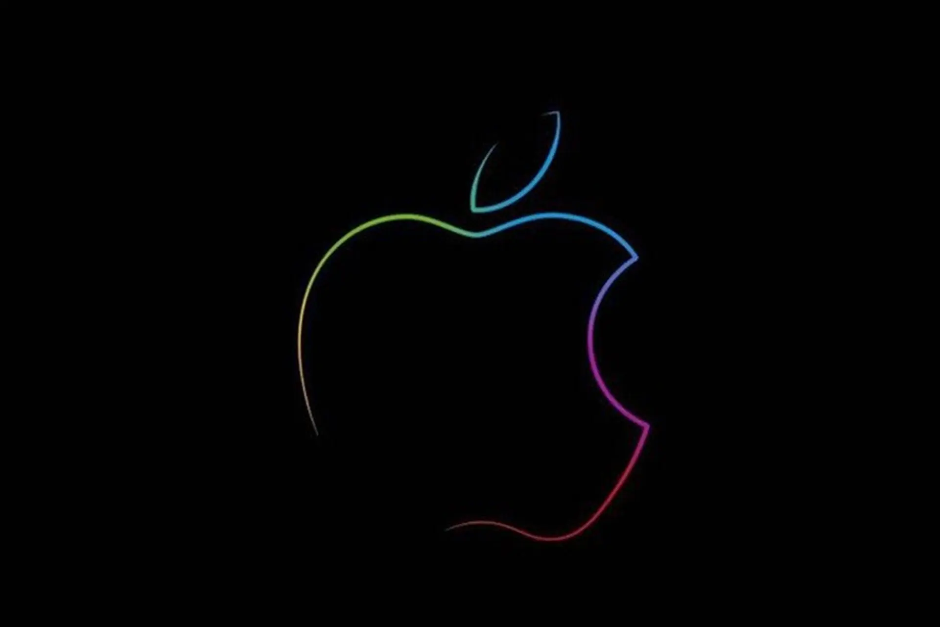 Apple Store tạm đóng cửa để “đón” iPad Pro 2021 và loạt sản phẩm mới của Apple