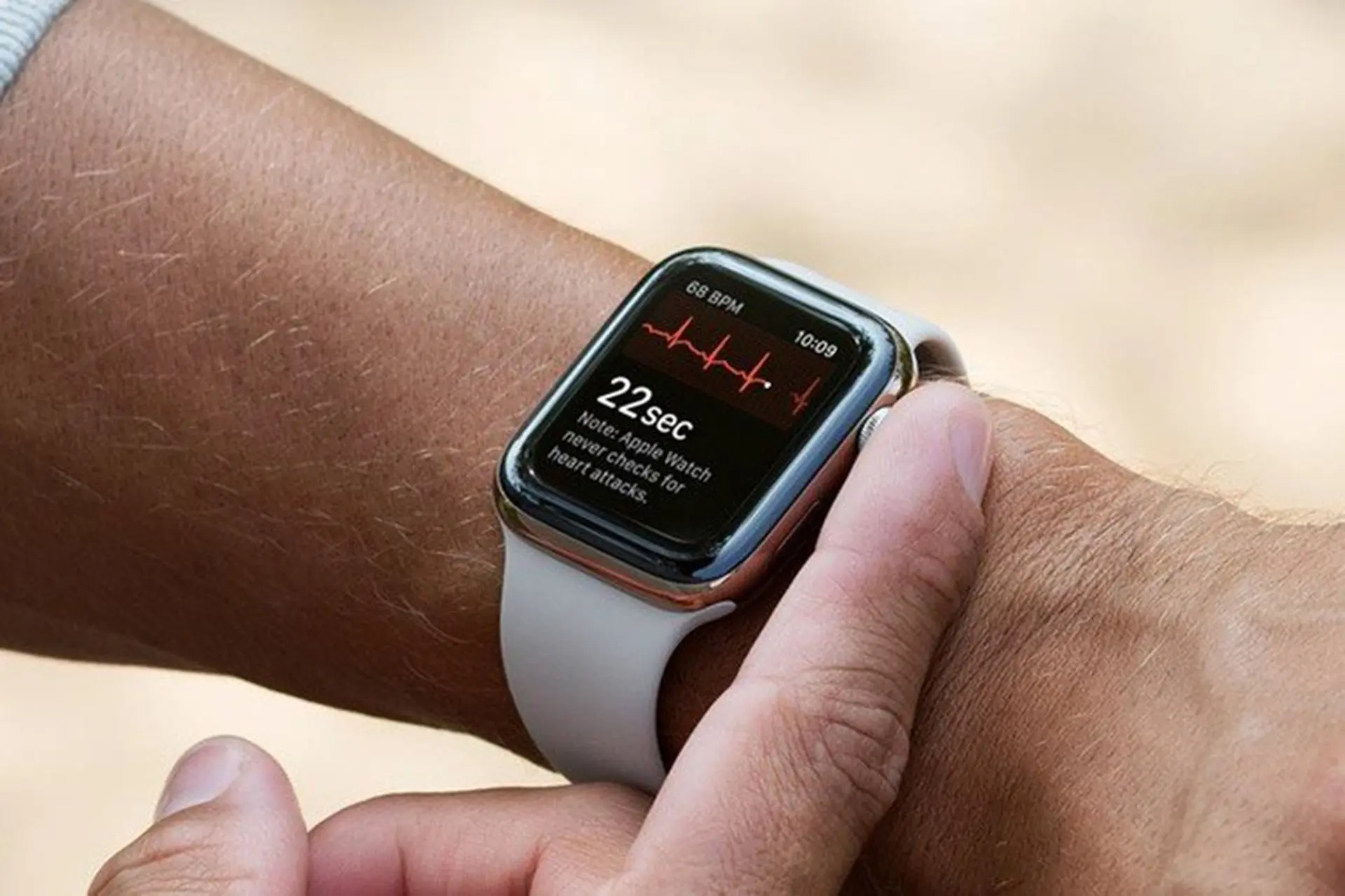 Apple Watch tại Việt Nam sẽ dùng được tính năng ECG vào tuần tới