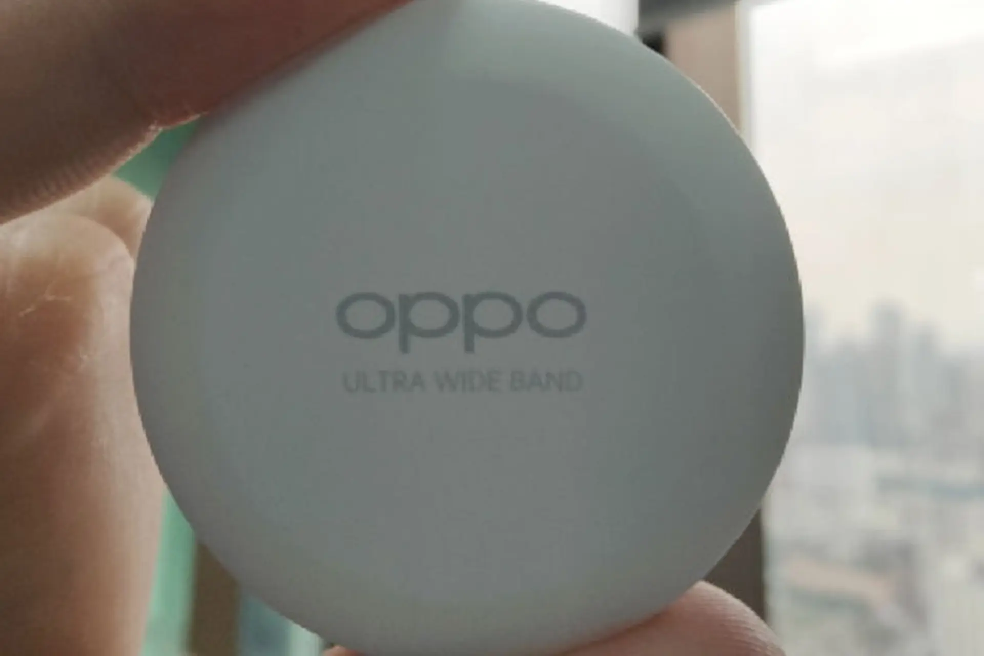 OPPO SmartTag lộ ảnh thực tế trước khi ra mắt, có thể đi kèm pin sạc