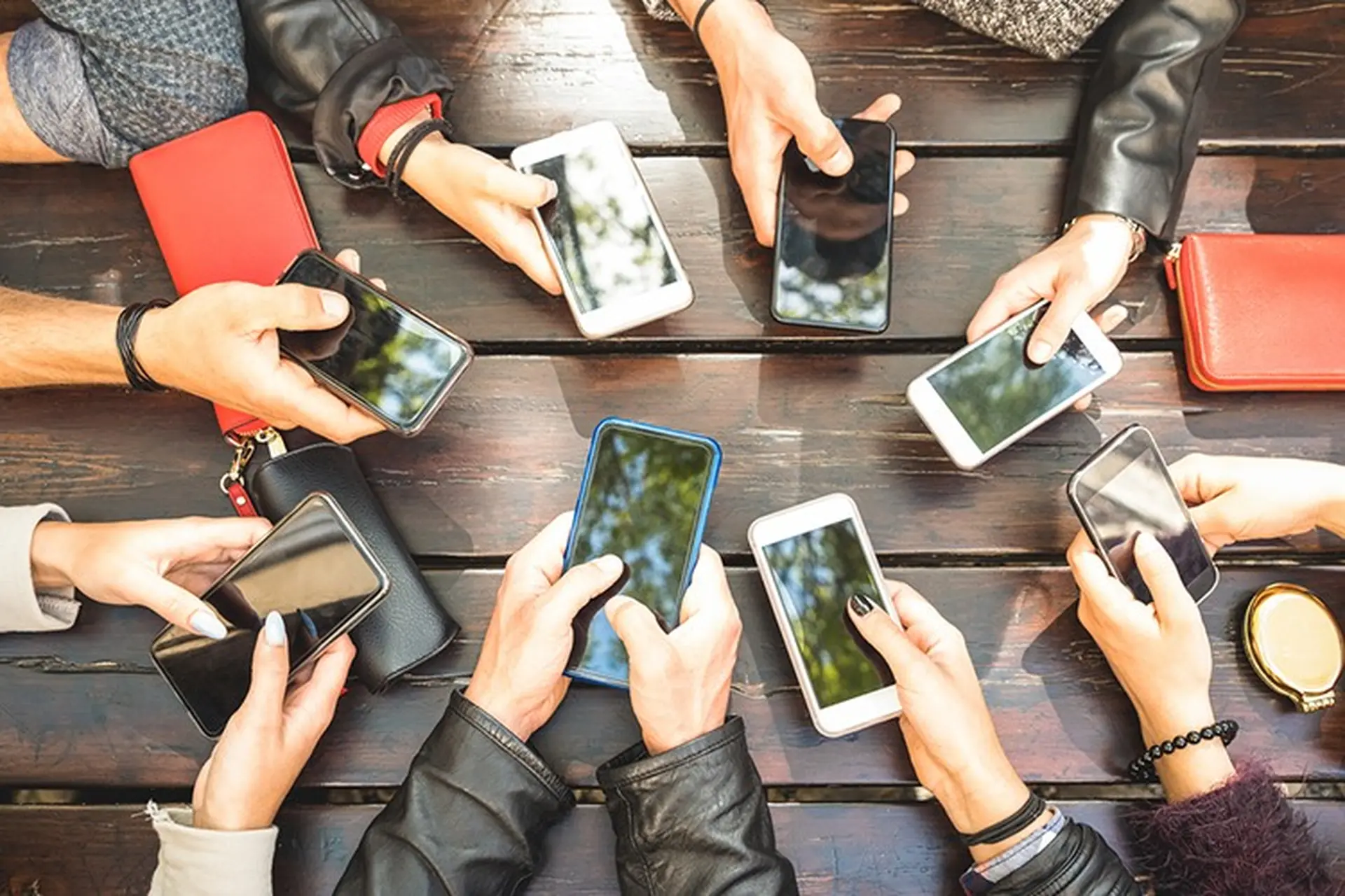 Ngành smartphone thế giới bị ảnh hưởng nghiêm trọng như thế nào khi Ấn Độ bùng dịch Covid-19