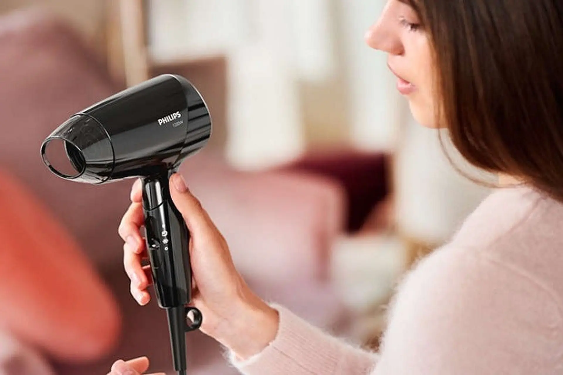 Bật mí 7 kinh nghiệm vàng khi mua máy sấy tóc