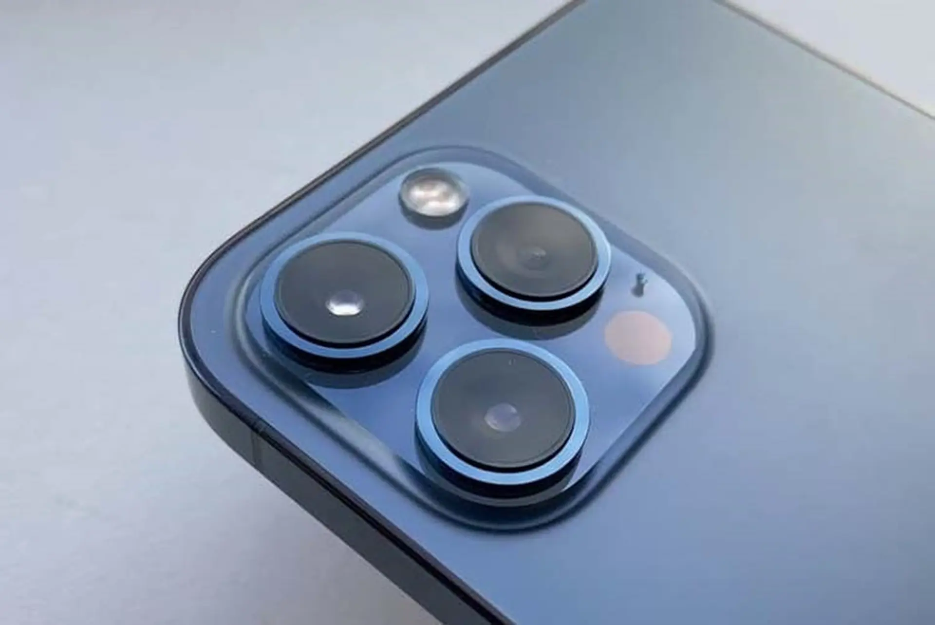 Toàn bộ dòng sản phẩm iPhone 13 sẽ có tính năng chống rung dịch chuyển cảm biến