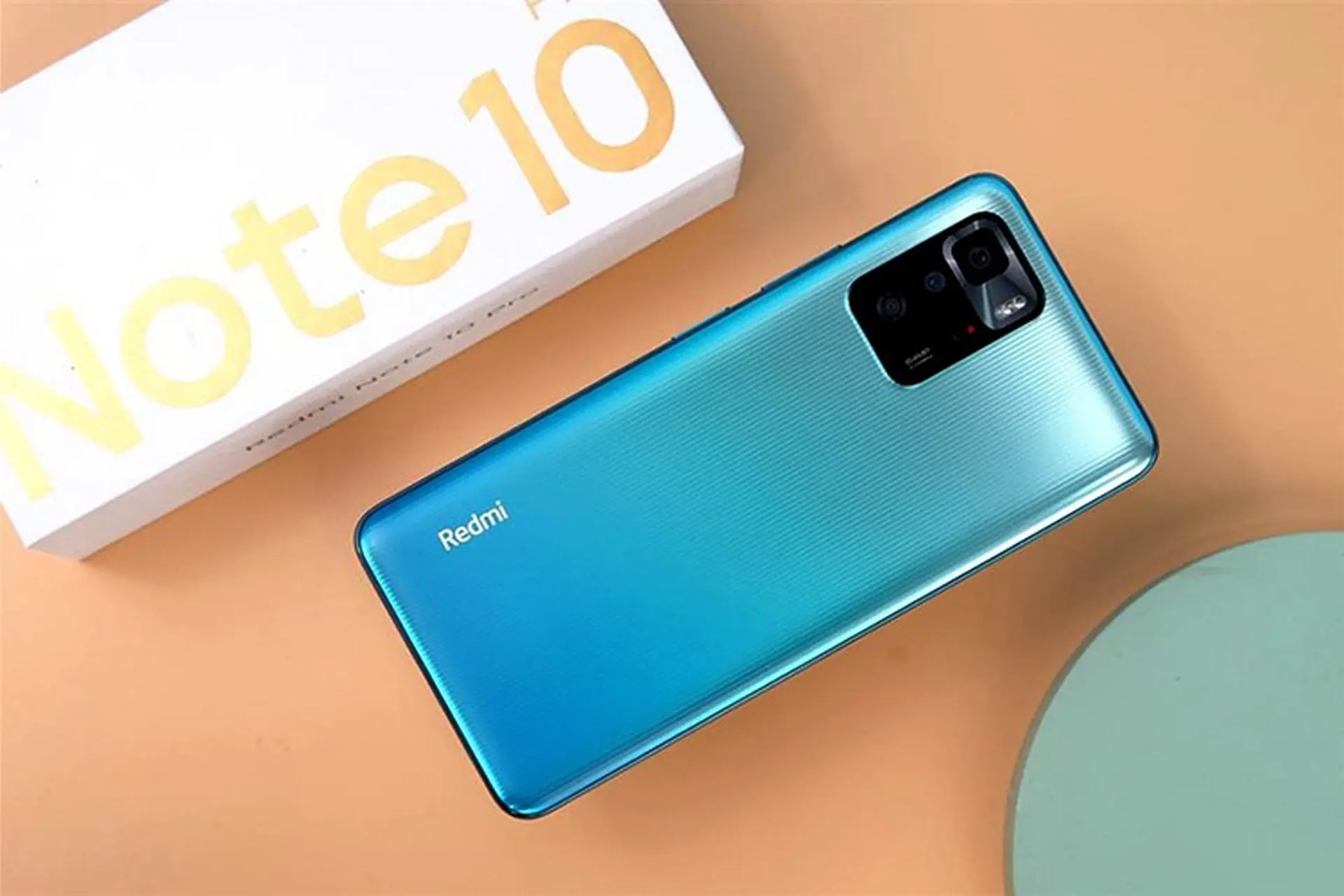 Trên tay Redmi Note 10 Pro 5G: Dimensity 1100, màn 120Hz, sạc 67W