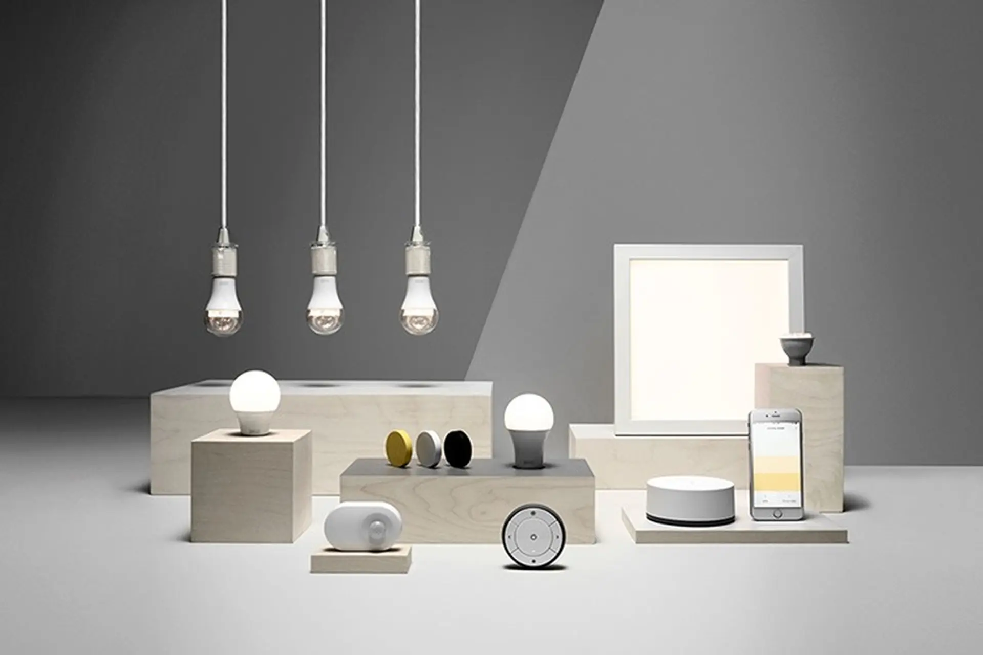 Bóng đèn thông minh Smart Light là gì? Có nên mua hay không?