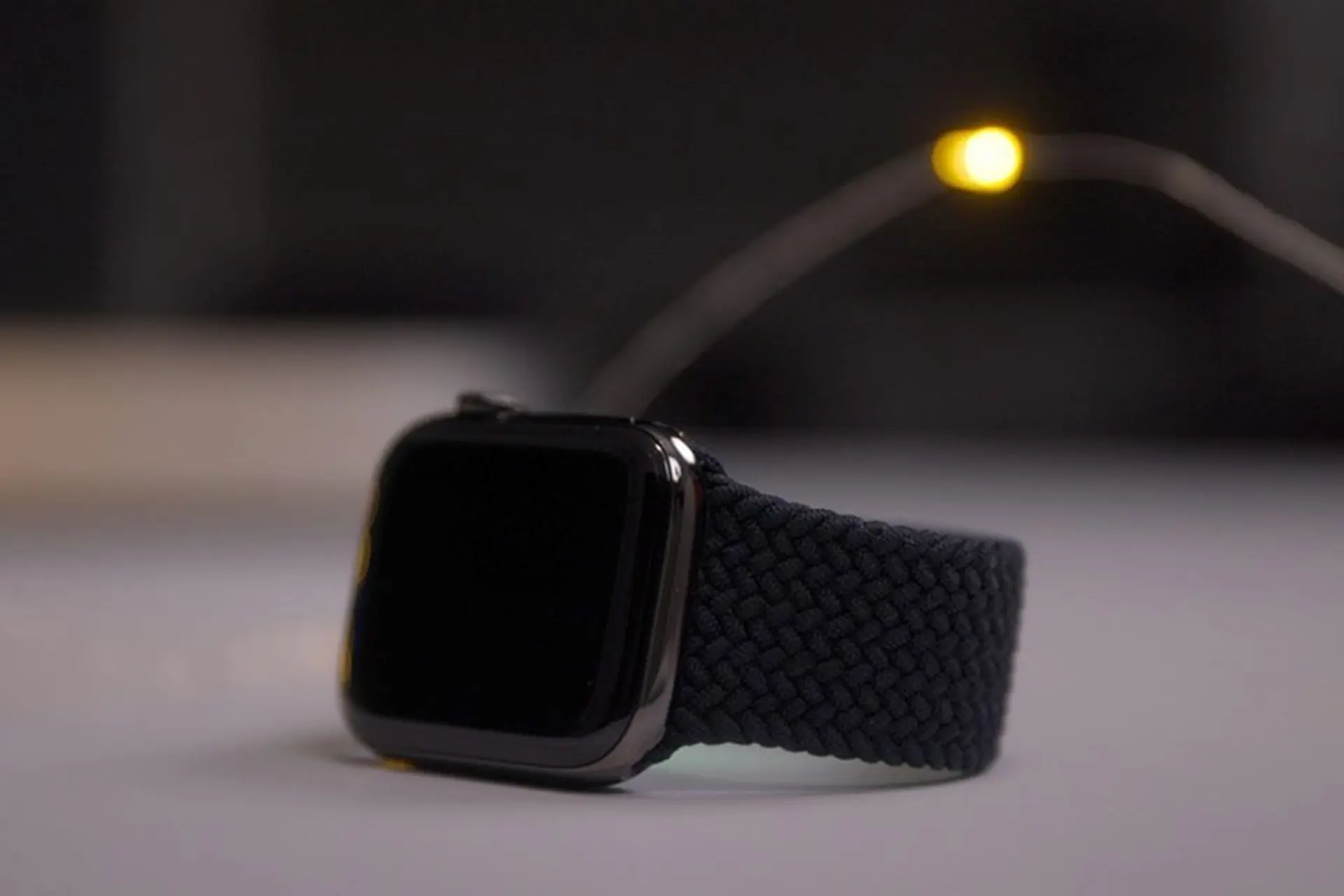 FaceBook đang phát triển smartwatch có 2 camera và màn hình có thể tháo rời