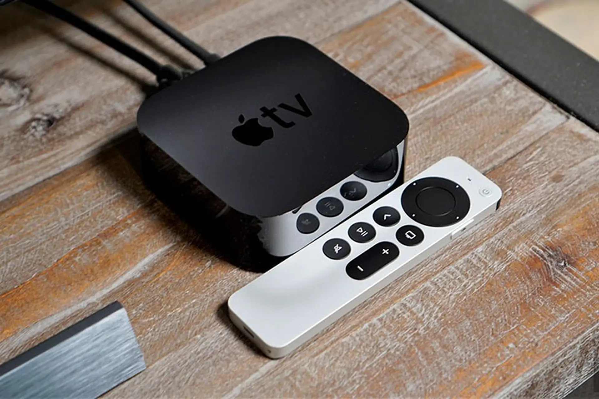 Những thông tin bạn cần biết về Apple TV Siri Remote mới