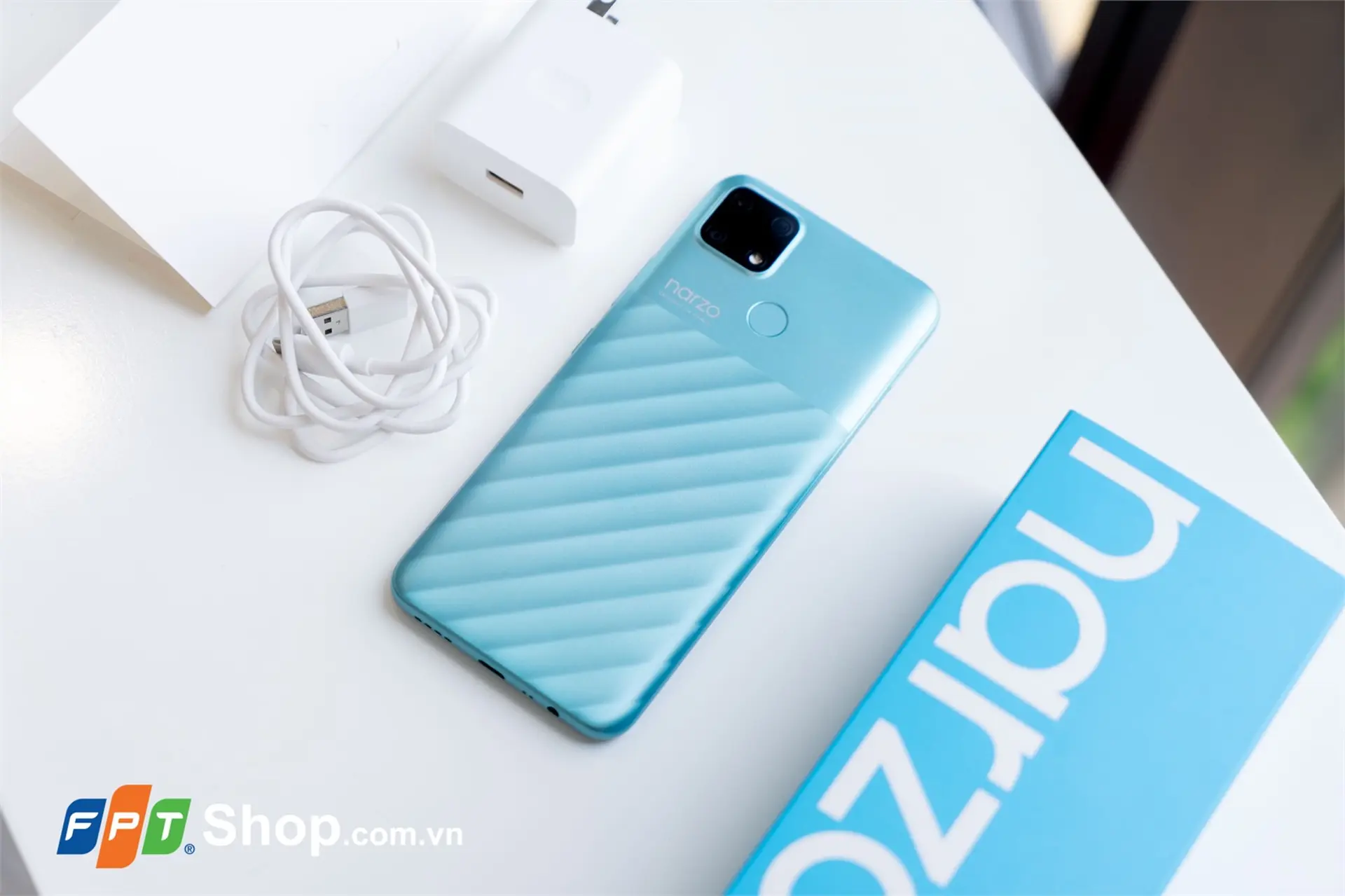 Mở hộp Realme Narzo 30A: Hiệu năng “ngon”, pin siêu trâu đến 6.000mAh, giá 3.99 triệu đồng