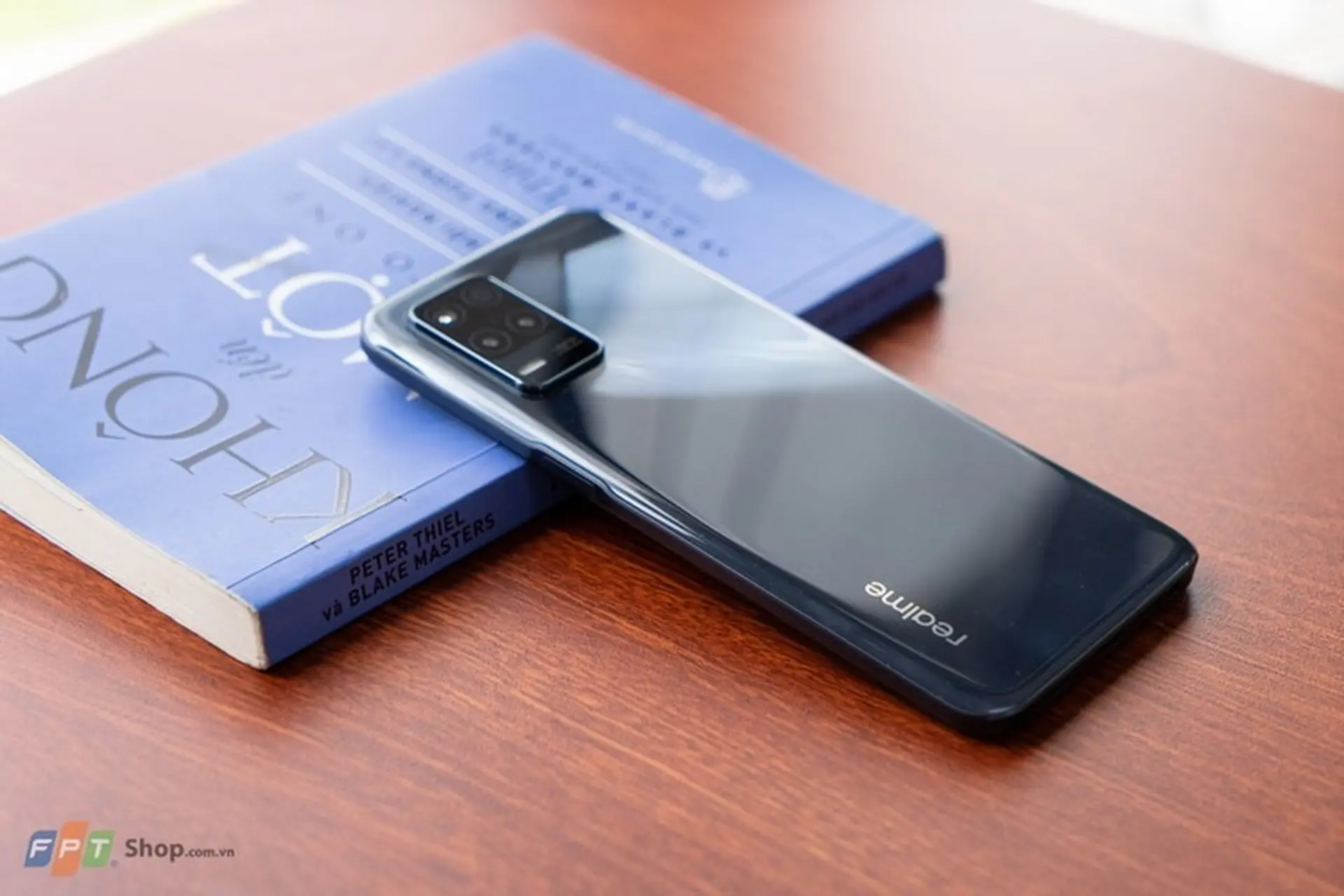 So sánh realme 8 5G và vivo Y72 5G: Liệu có những khác biệt lớn nào?