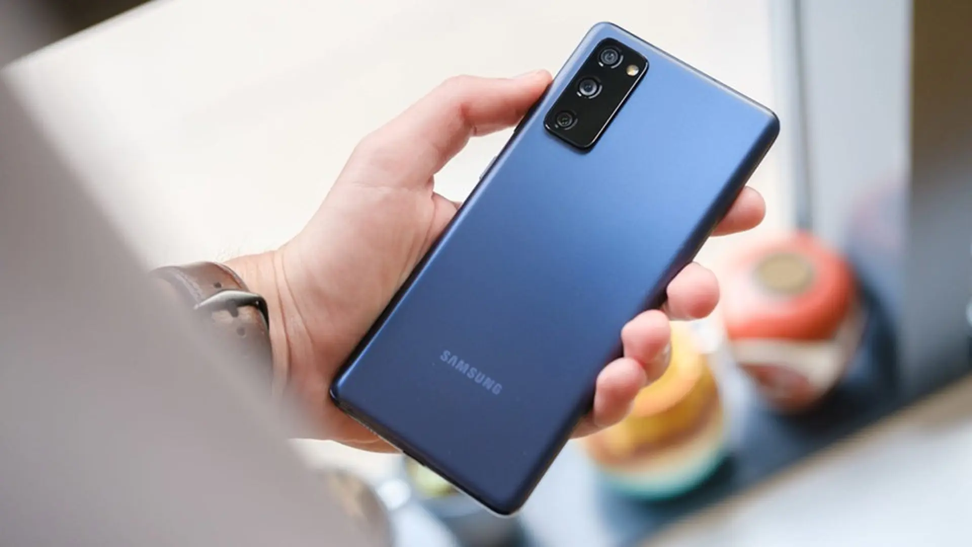 Sở hữu Galaxy S20 FE với chỉ 5,2 triệu, trả góp 0% lãi suất tại FPT Shop