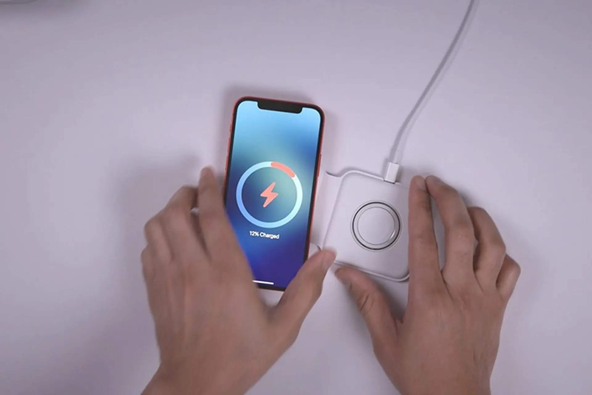 iPhone 13 series có thể hỗ trợ tính năng sạc ngược không dây