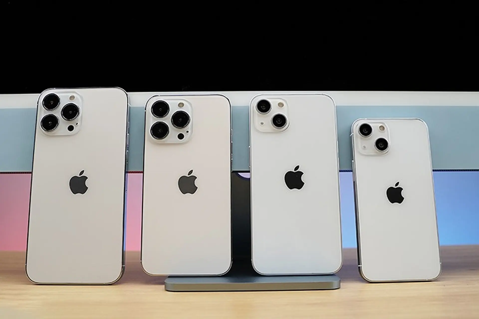 Loạt iPhone 13 tiếp theo có đang để chờ đợi?