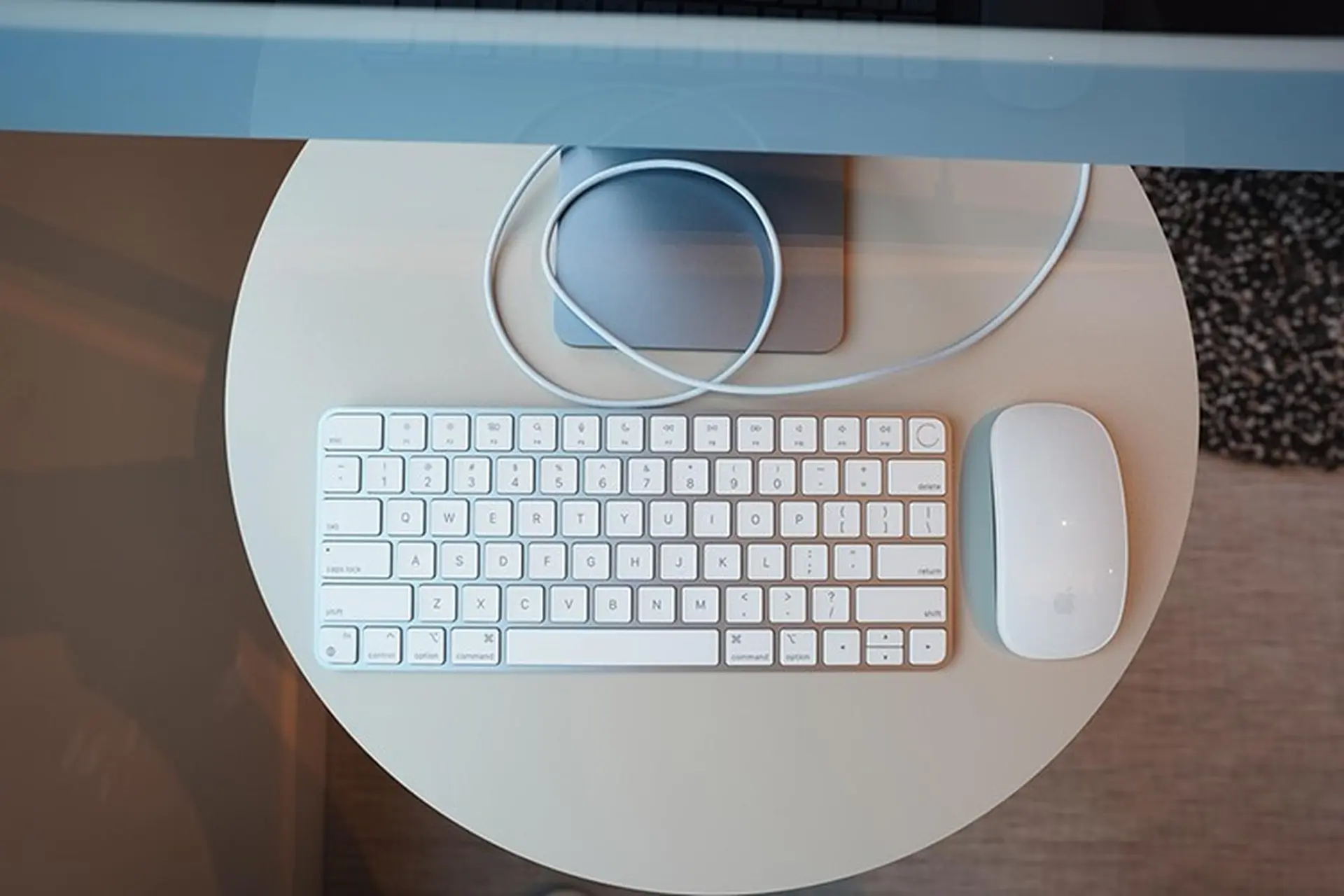 Apple bắt đầu bán Magic Keyboard có Touch ID, giá từ 3.4 triệu đồng