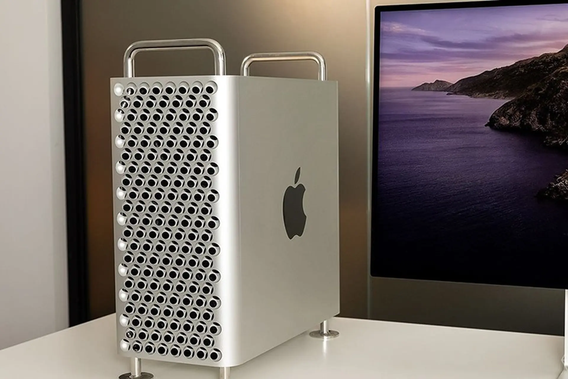 Apple chia sẻ tài liệu về các tùy chọn card đồ họa Radeon Pro W6000 mới của Mac Pro