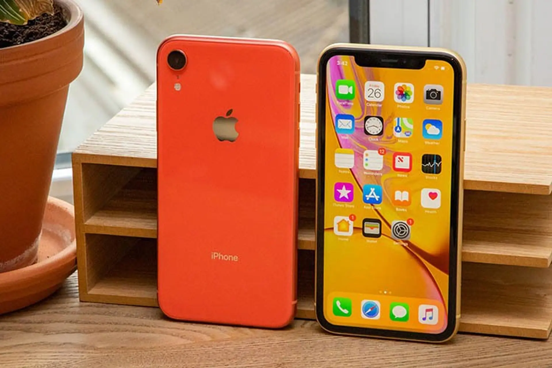 iPhone XR và iPhone 12 Pro bị ngừng sản xuất sau khi iPhone 13 series ra mắt