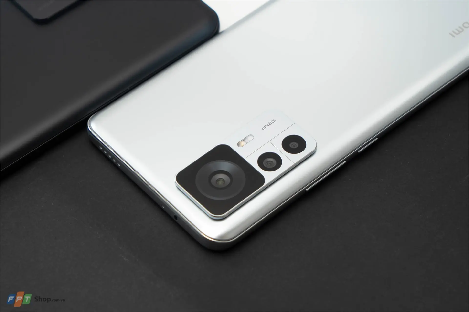 https://fptshop.com.vn/
