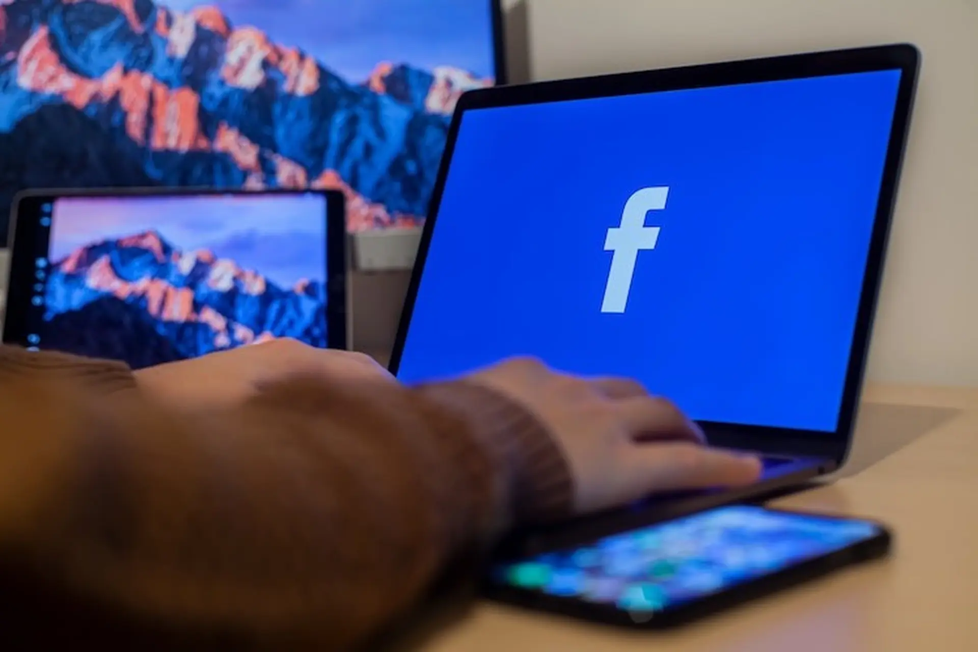5 cách dọn dẹp Facebook để tạo ấn tượng tốt với người khác 