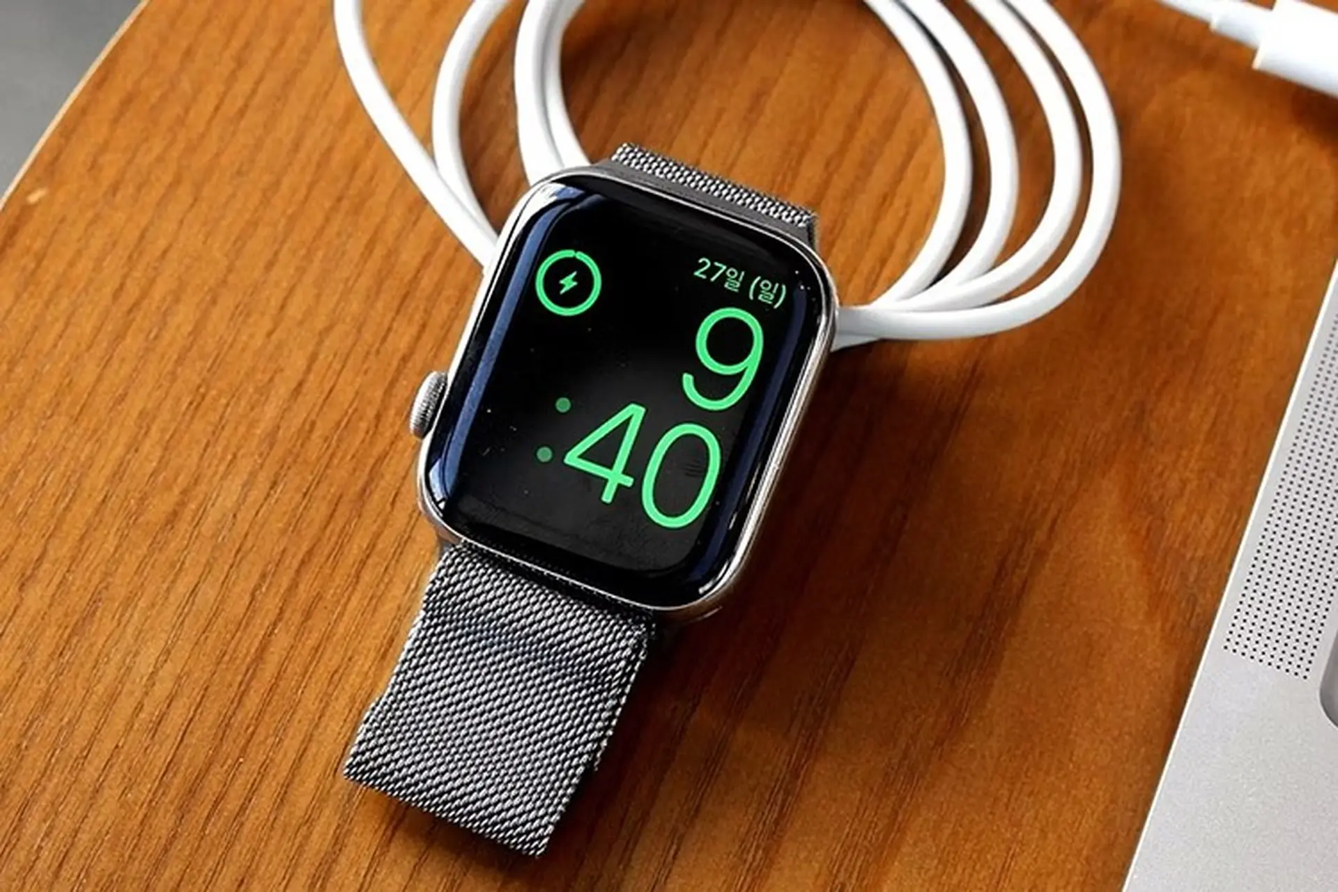 5 lý do bạn nên mua Apple Watch Series 8 thay vì Apple Watch SE 2