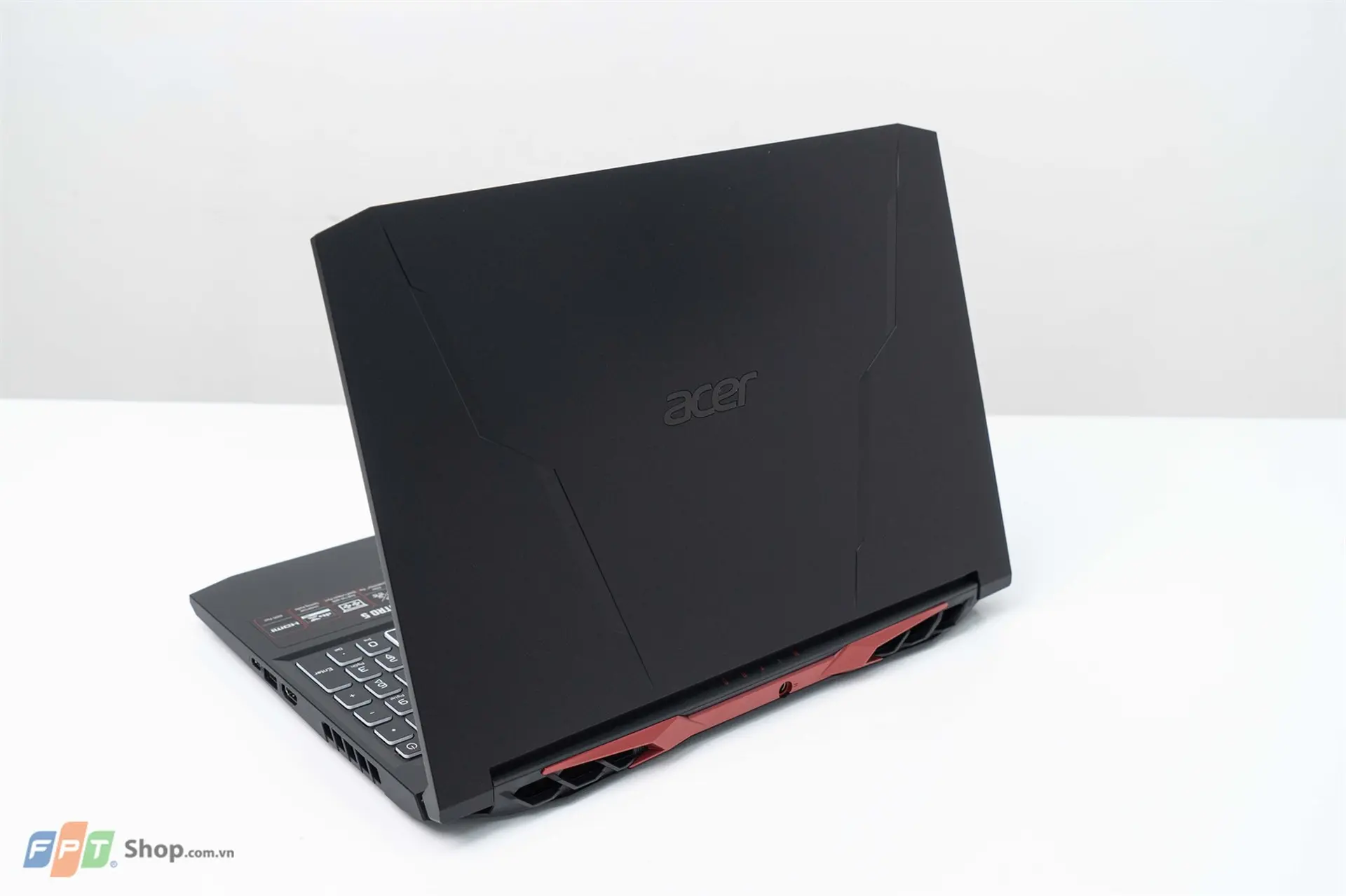 https://fptshop.com.vn/