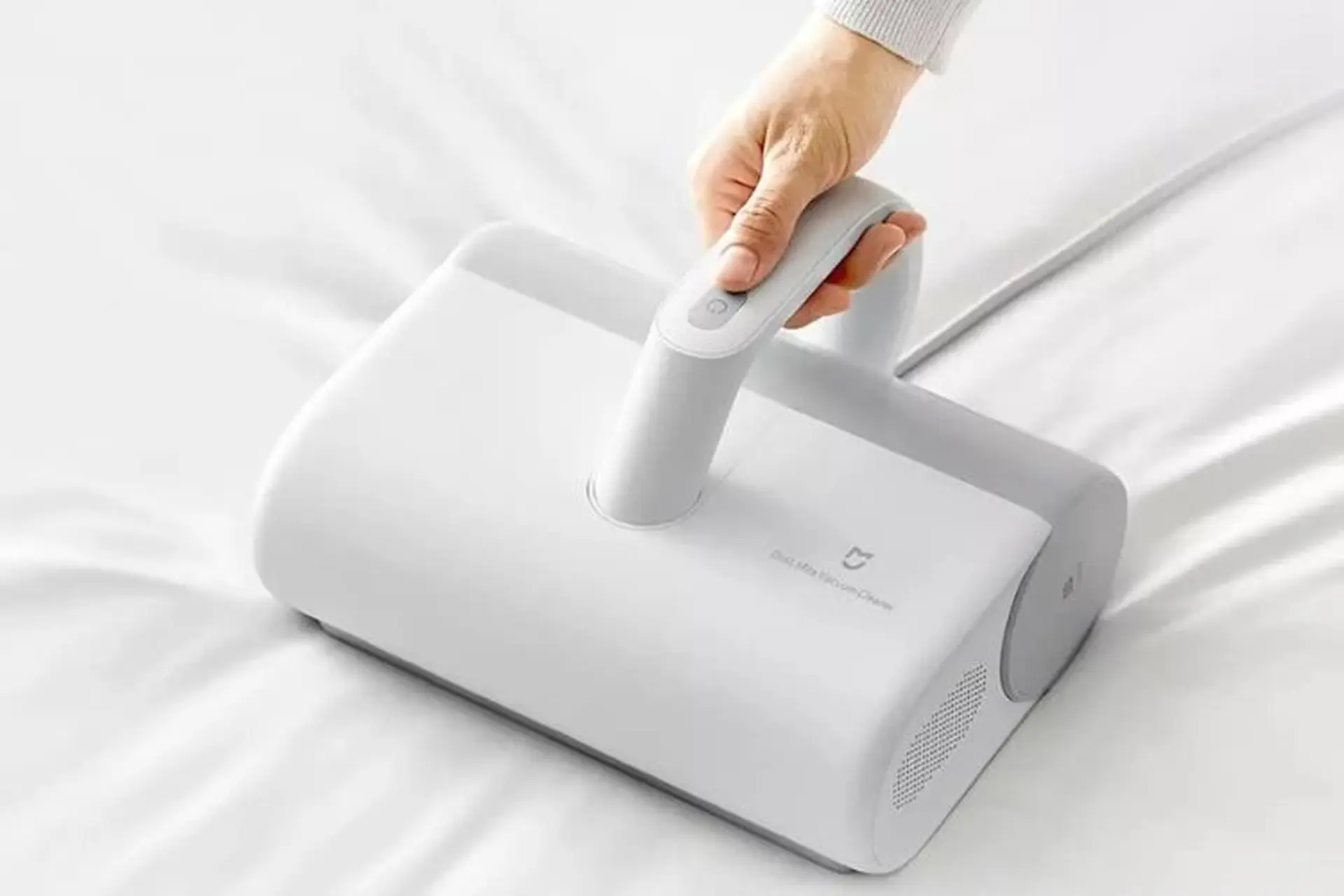 4 lý do bạn nên sắm một chiếc máy hút bụi khử khuẩn Xiaomi cho gia đình