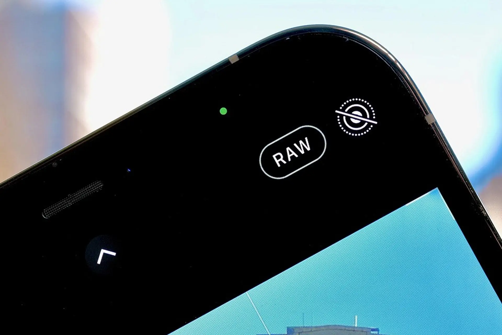 RAW là gì? Tìm hiểu thêm một vài thông tin về file RAW dành cho người đam mê chụp hình