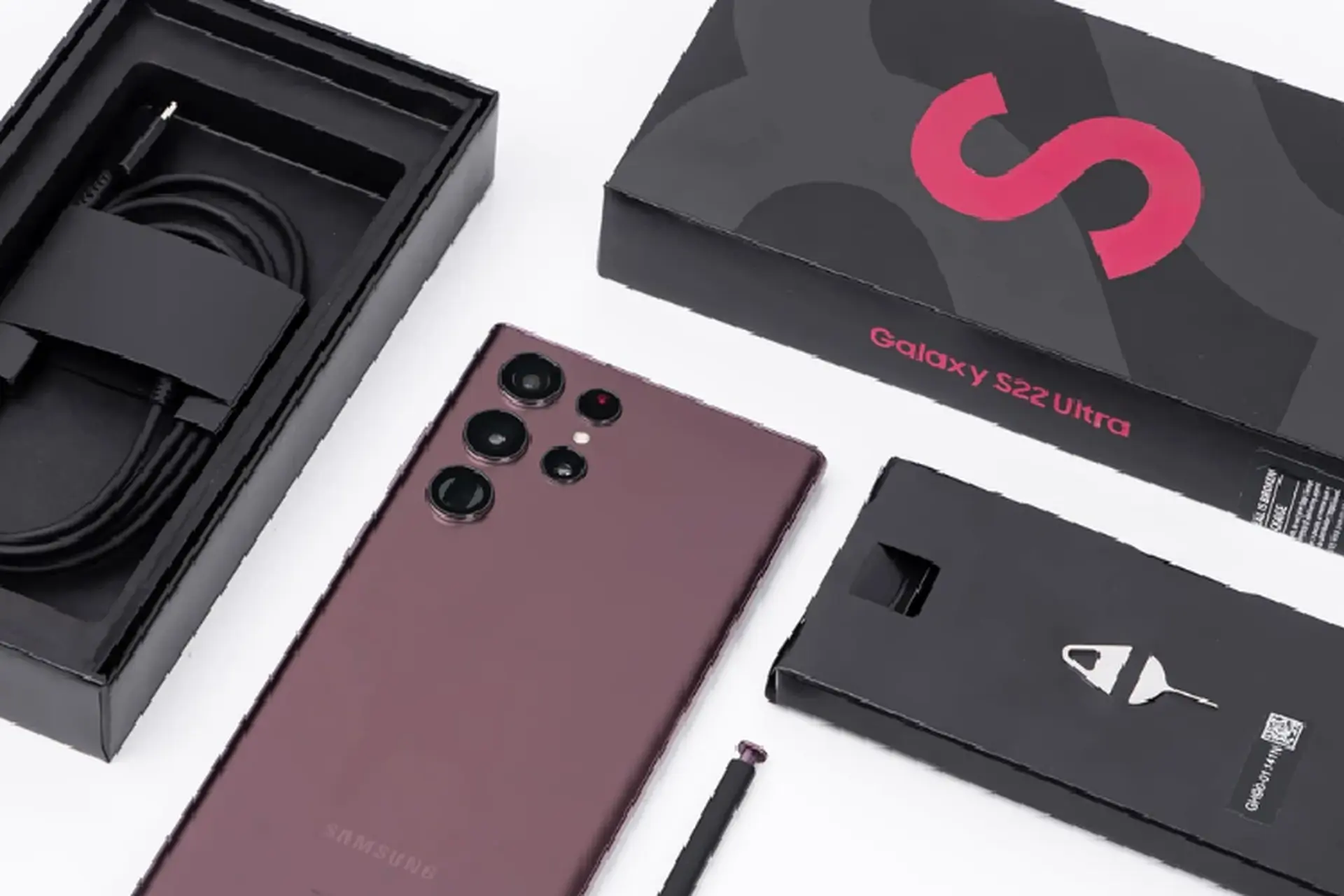 Tết Dương Lịch 2023 này nên mua mua điện thoại gì hợp vía cả năm?