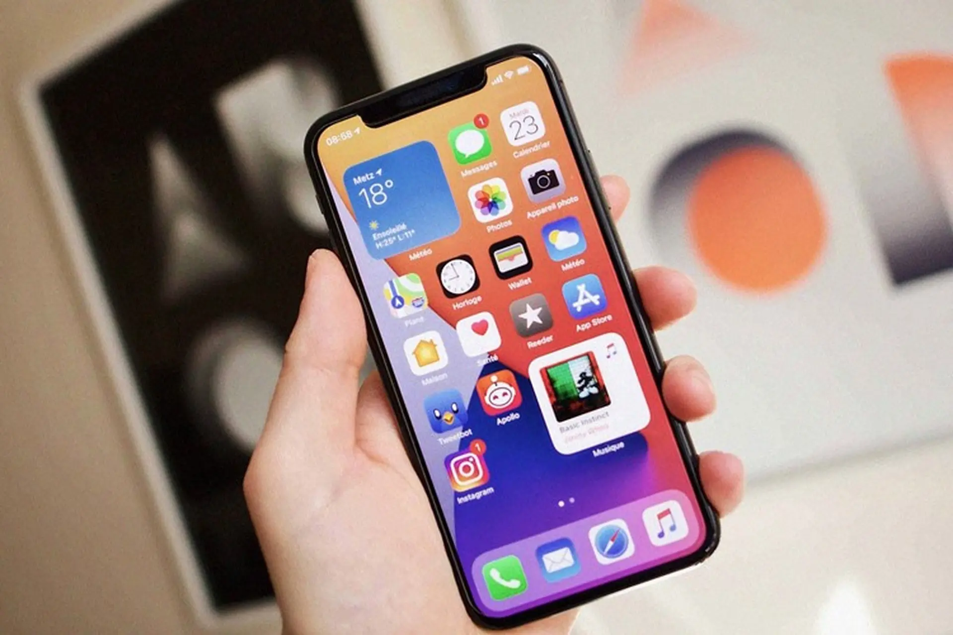 Mách bạn "mẹo" tải phim về iPhone rất đơn giản và dễ dàng