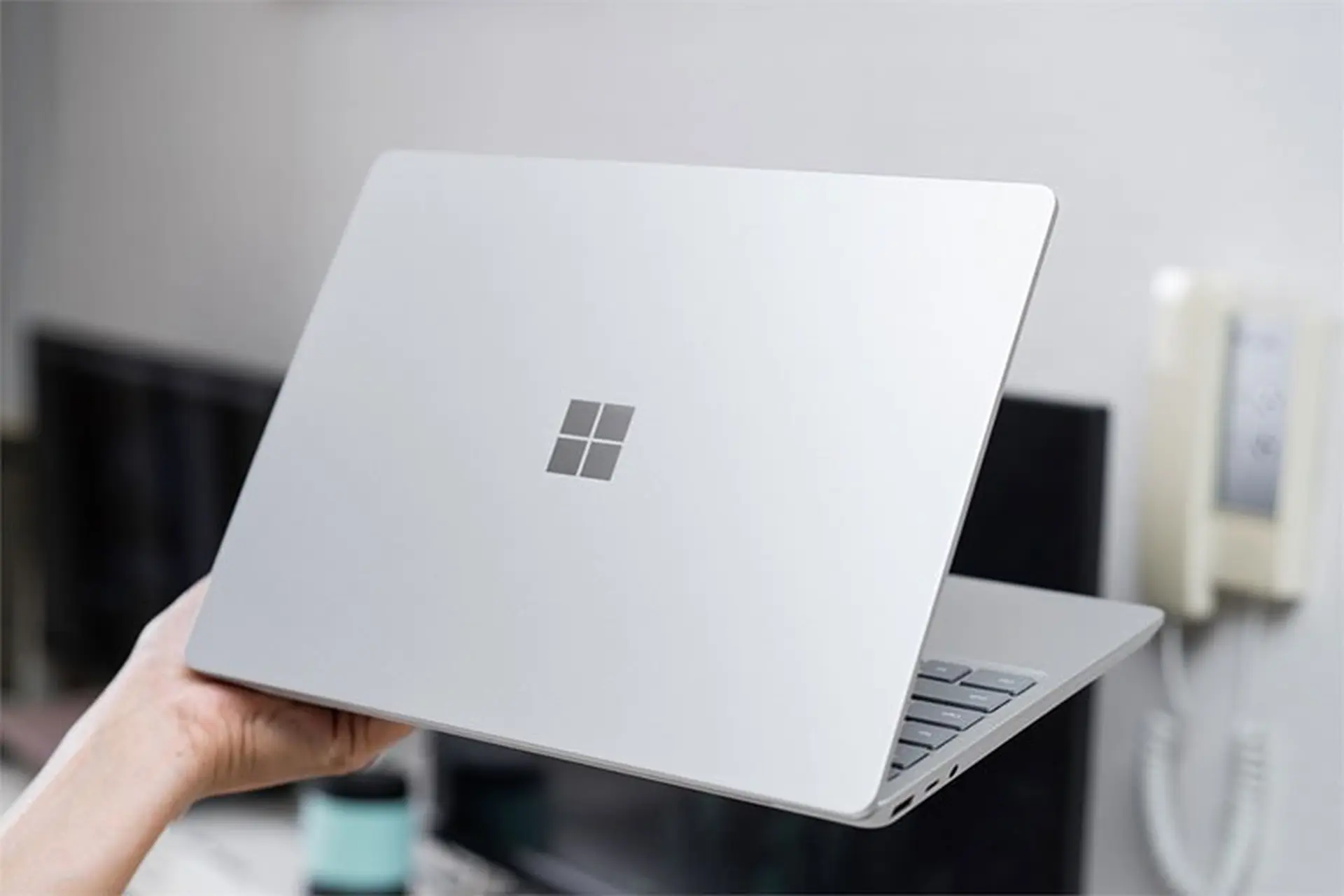 Top 4 laptop siêu di động đáng mua nhất đầu năm 2022