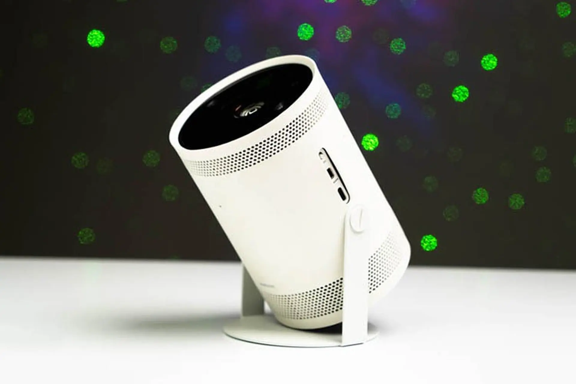 Cận cảnh Samsung The Freestyle – Định nghĩa lại cách giải trí của chúng ta