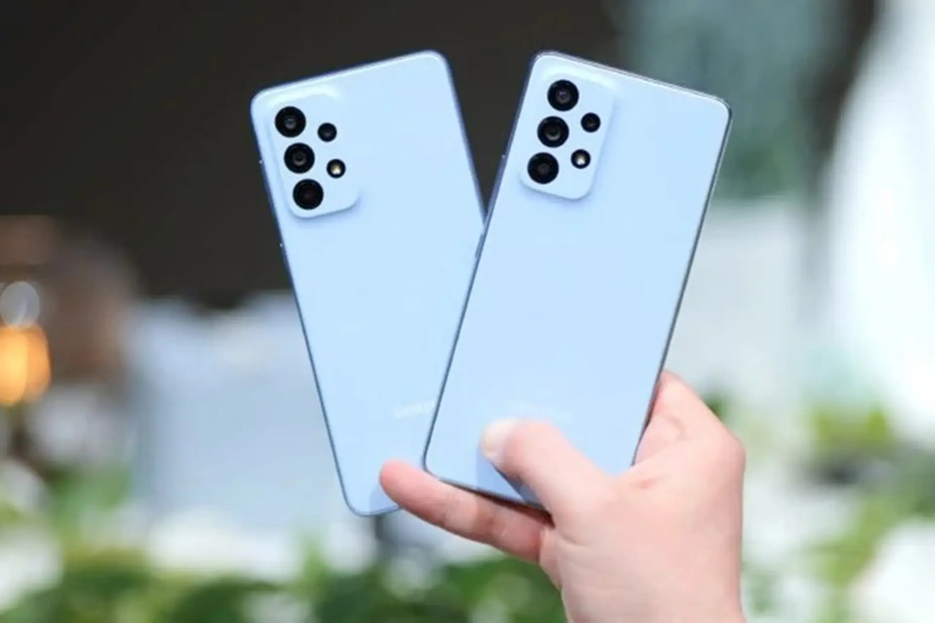 So sánh Samsung Galaxy A73 và Galaxy A72: Có đáng để người dùng nâng cấp?
