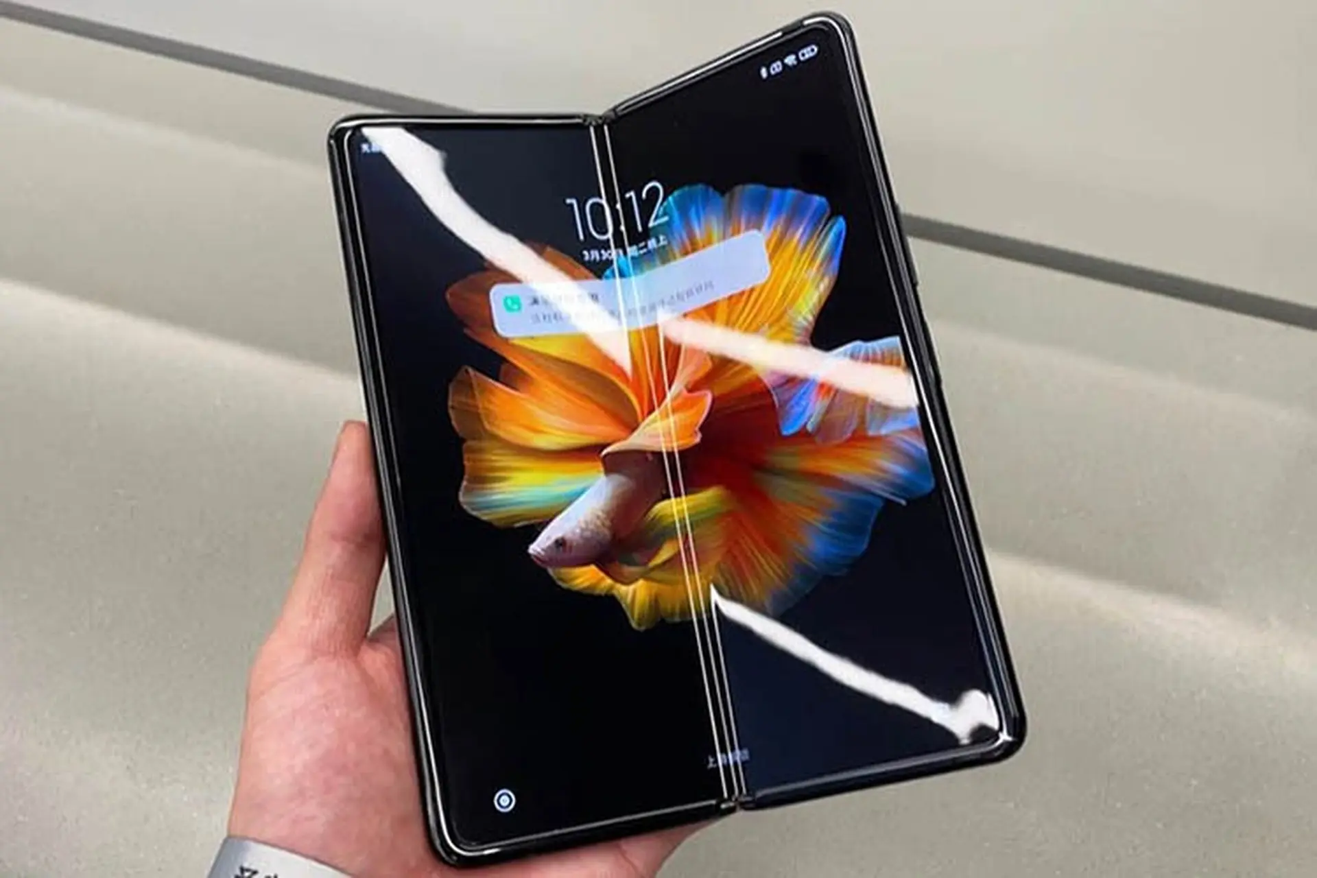 Màn hình Xiaomi MIX Fold 2 sẽ có độ bền được cải thiện, hỗ trợ tần số quét 120Hz