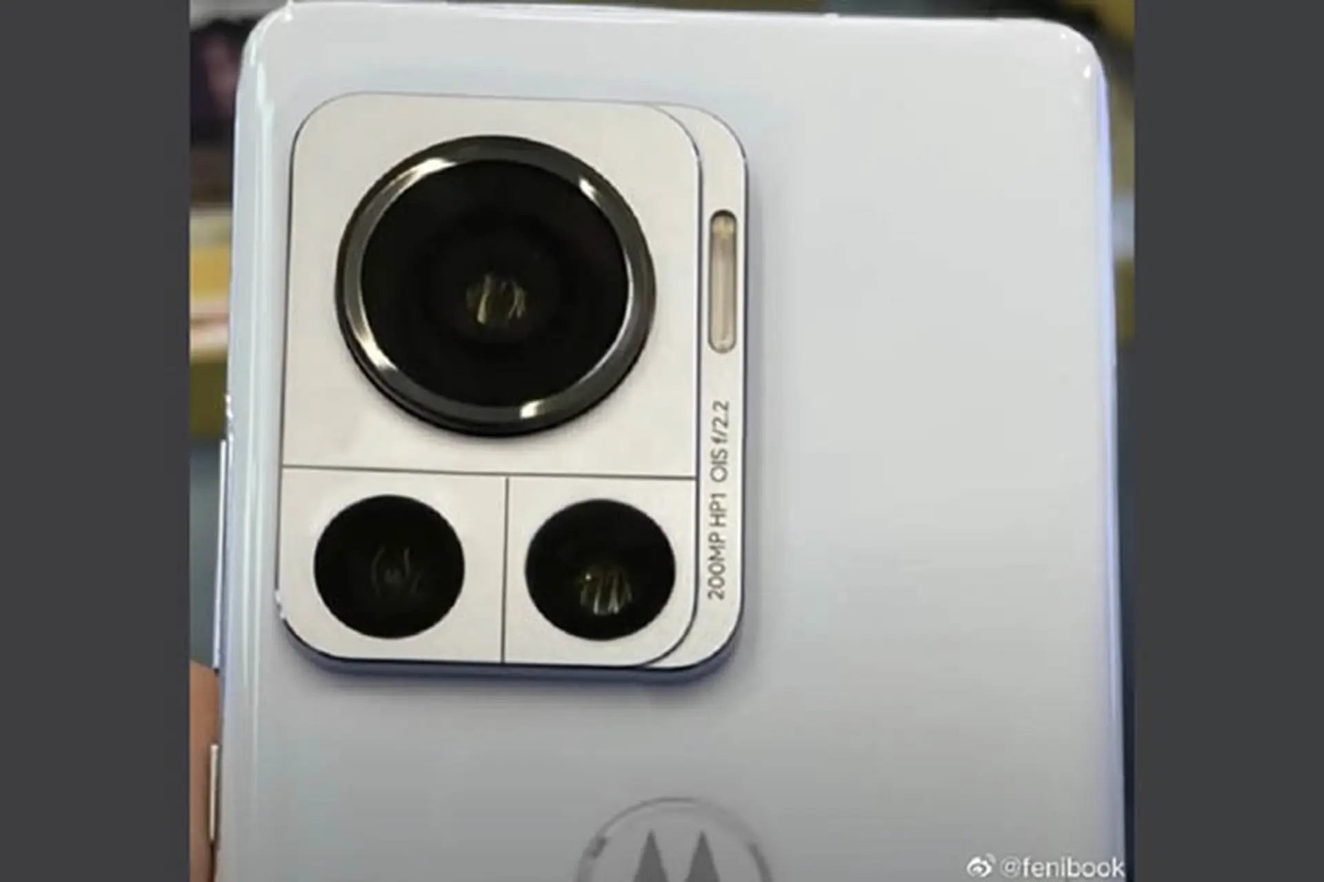 Lộ ảnh thực tế smartphone đầu tiên sử dụng cảm biến 200MP của Samsung