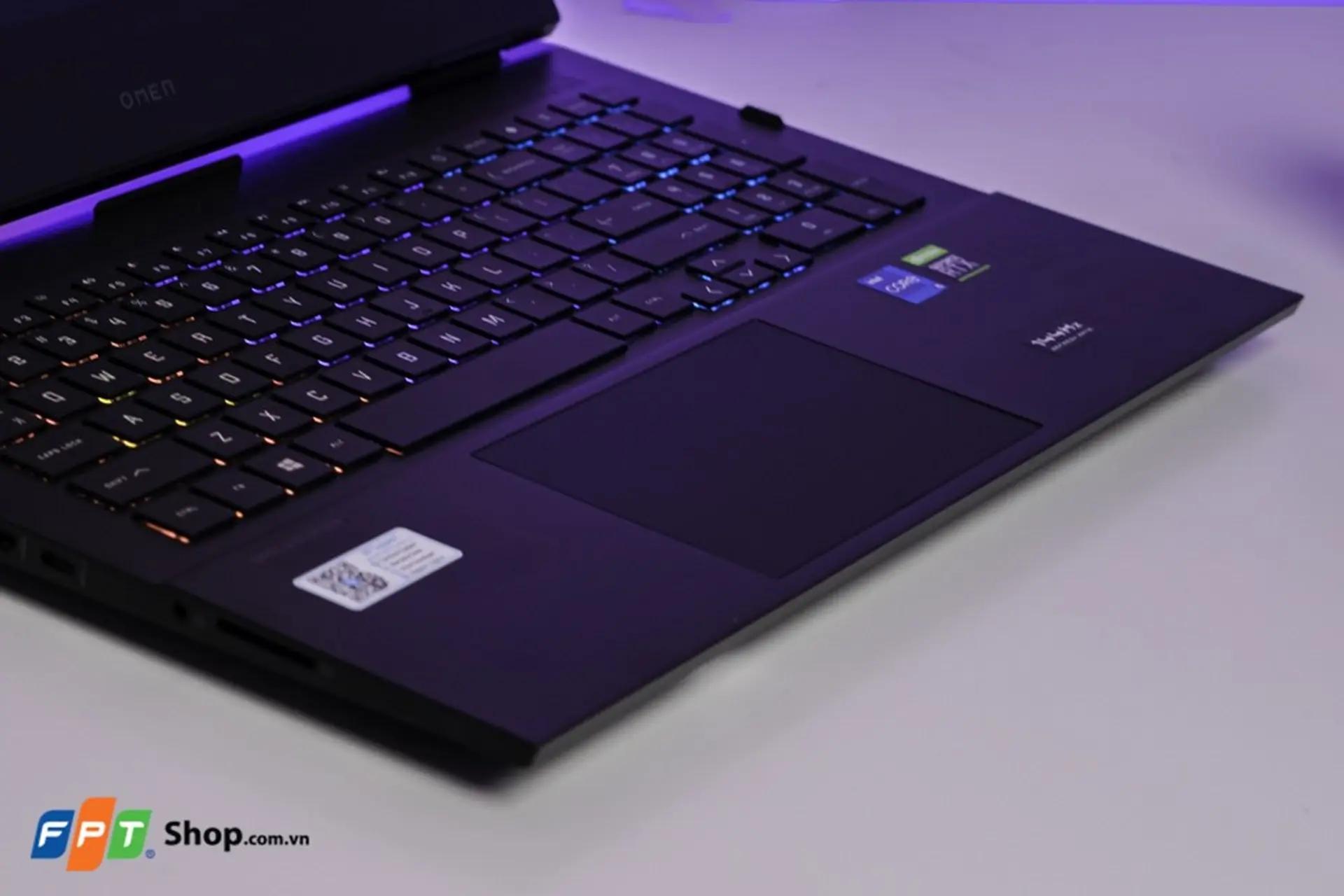 https://fptshop.com.vn/