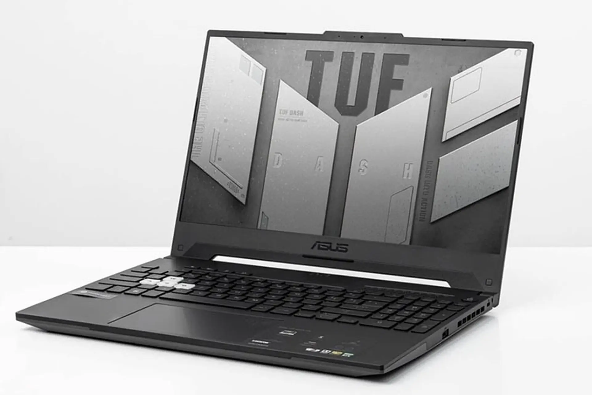 Asus TUF Dash F15 (2022): Không chỉ mạnh mà còn cuốn hút