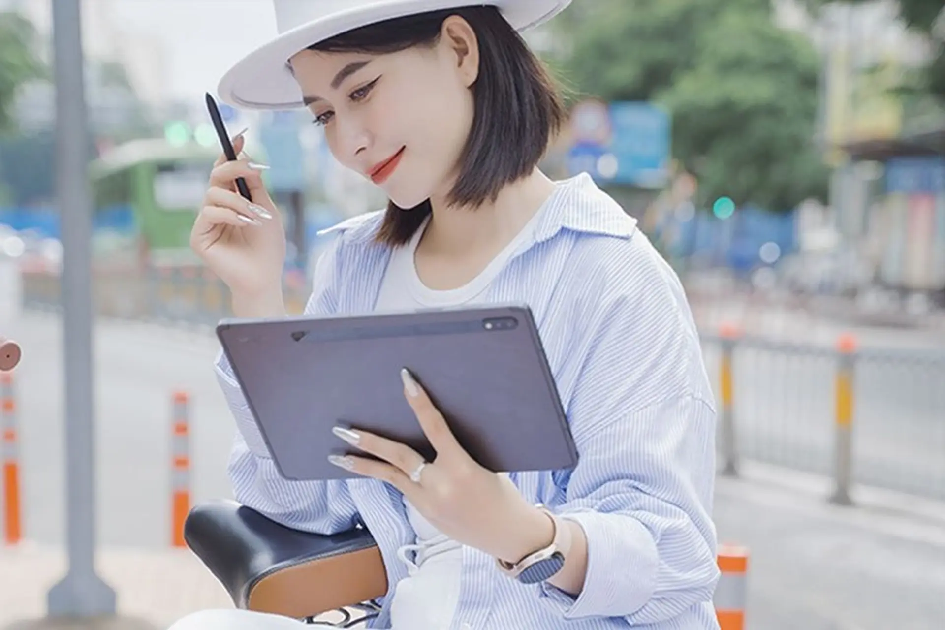 Hệ sinh thái Galaxy – Bí quyết cho một mùa hè “hết nước chấm”