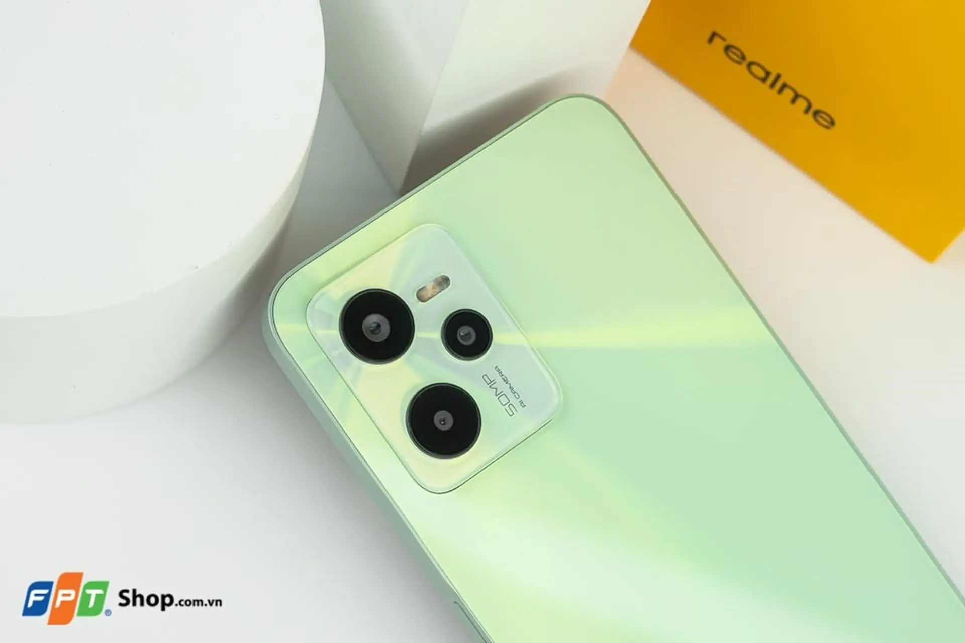 Thiết kế tươi trẻ, camera chất, Realme C35 là lựa chọn tuyệt vời cho Gen Z trong hè 2022