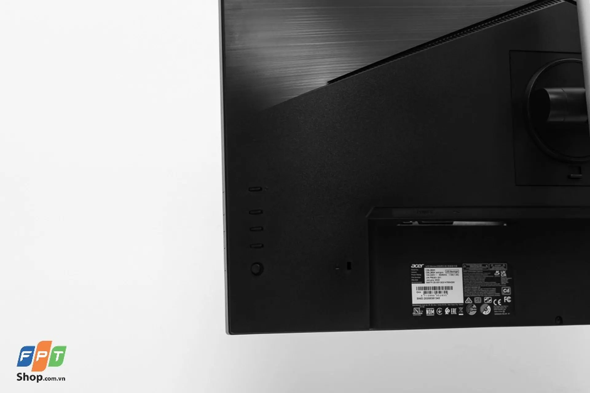 https://fptshop.com.vn/
