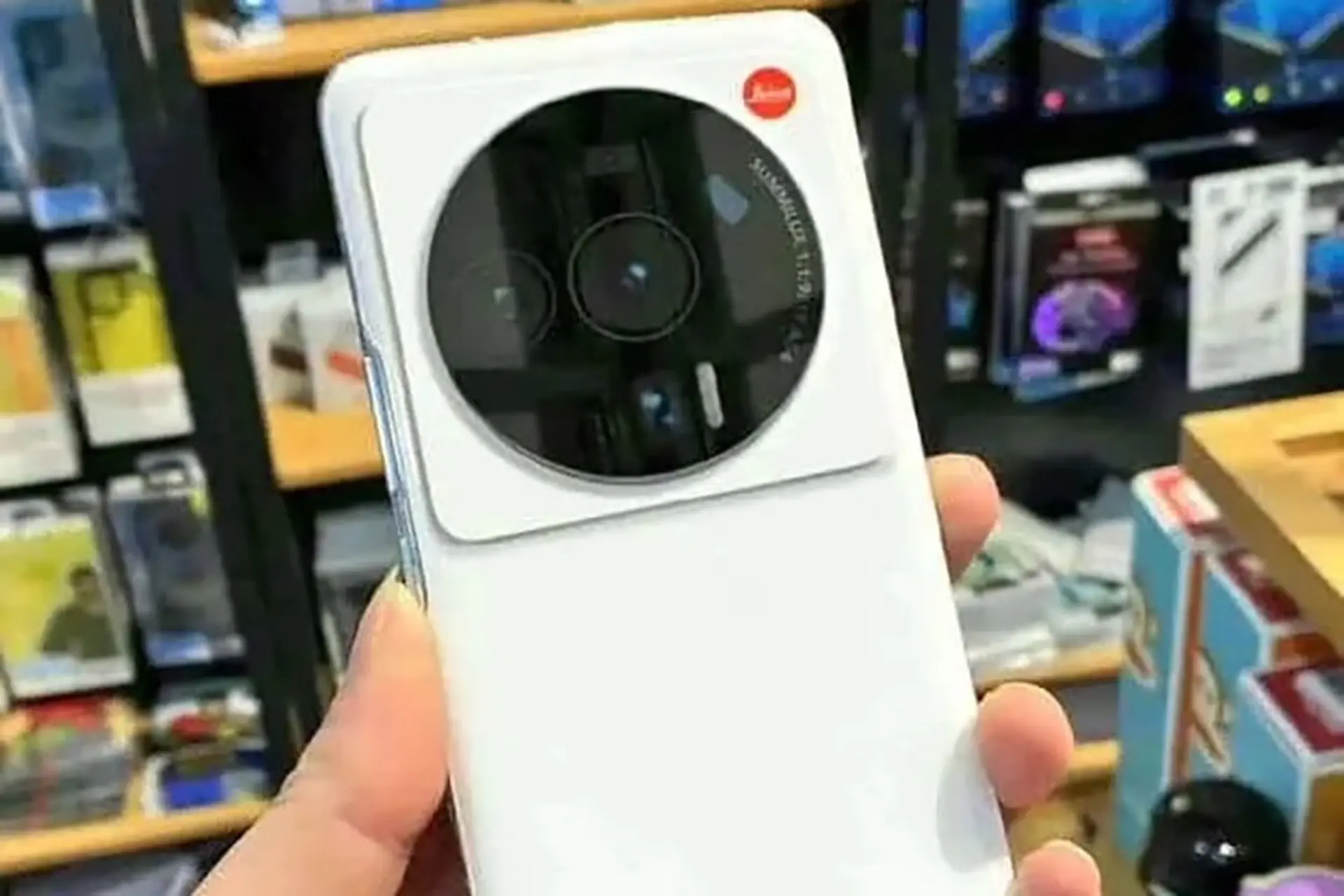 Xiaomi “nhá hàng” thông tin đầu tiên về Xiaomi 12 Ultra