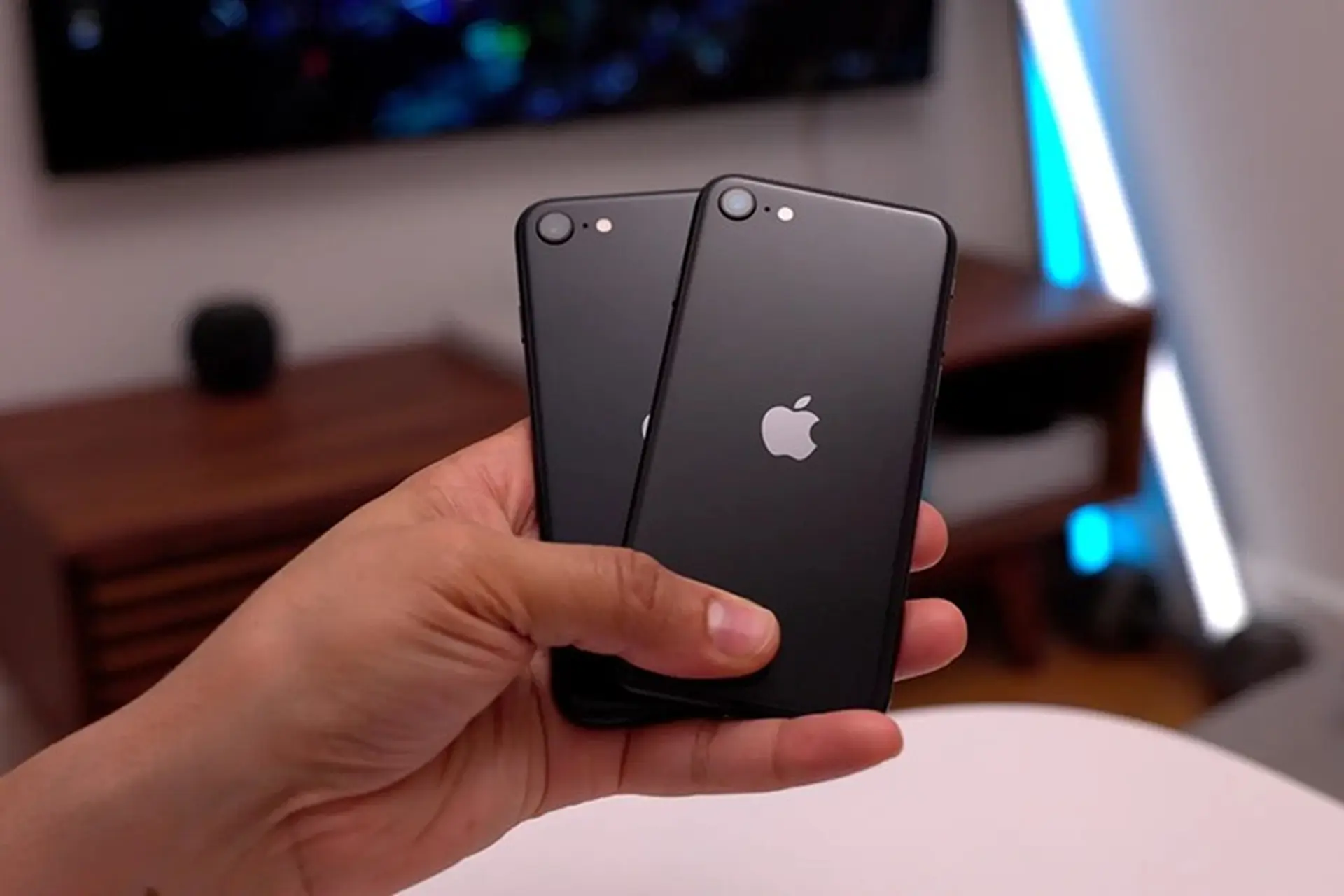 2  lý do iPhone ít bị ảnh hưởng bởi sự sụt giảm lô hàng smartphone toàn cầu