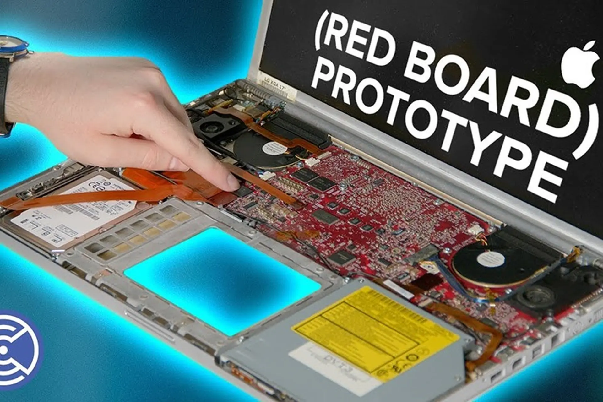 Xuất hiện nguyên mẫu nguyên mẫu PowerBook G4 17 inch với logic board màu đỏ
