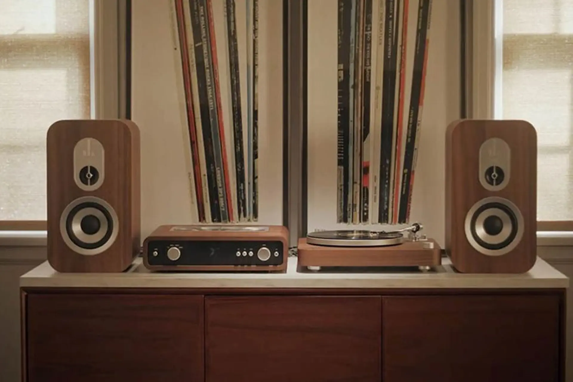 Âm thanh Hi-Fi là gì? Tổng quan về công nghệ âm thanh Hi-Fi