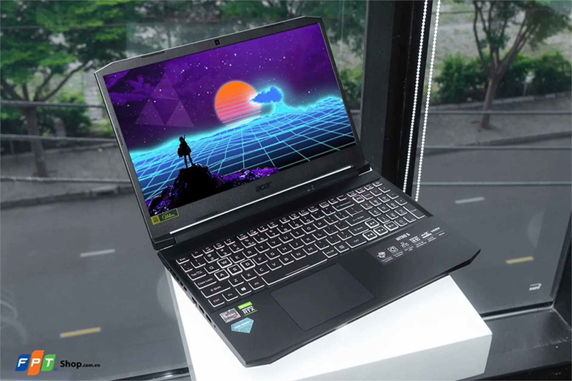 Top 5 laptop gaming tốt nhất 2022 không thể bỏ qua