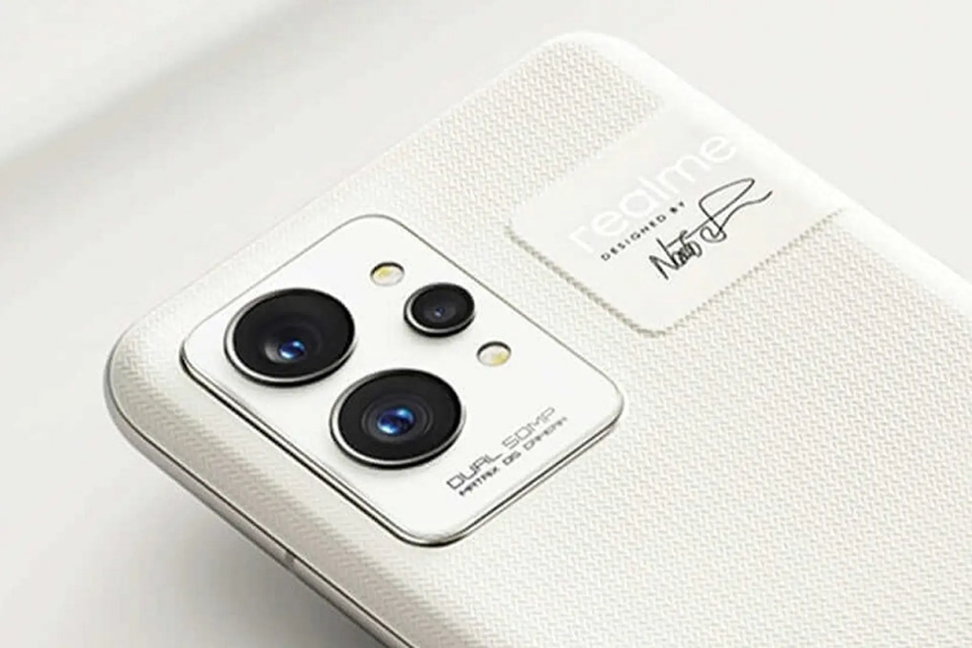 Realme GT2 Explorer Master sẽ ra mắt vào ngày 12 tháng 7