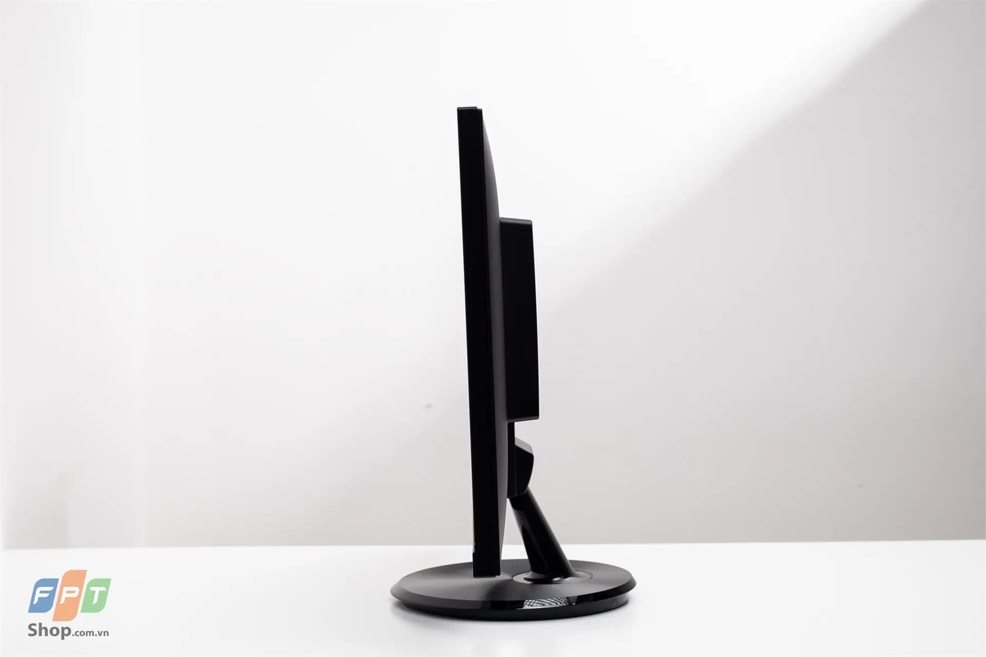 https://fptshop.com.vn/